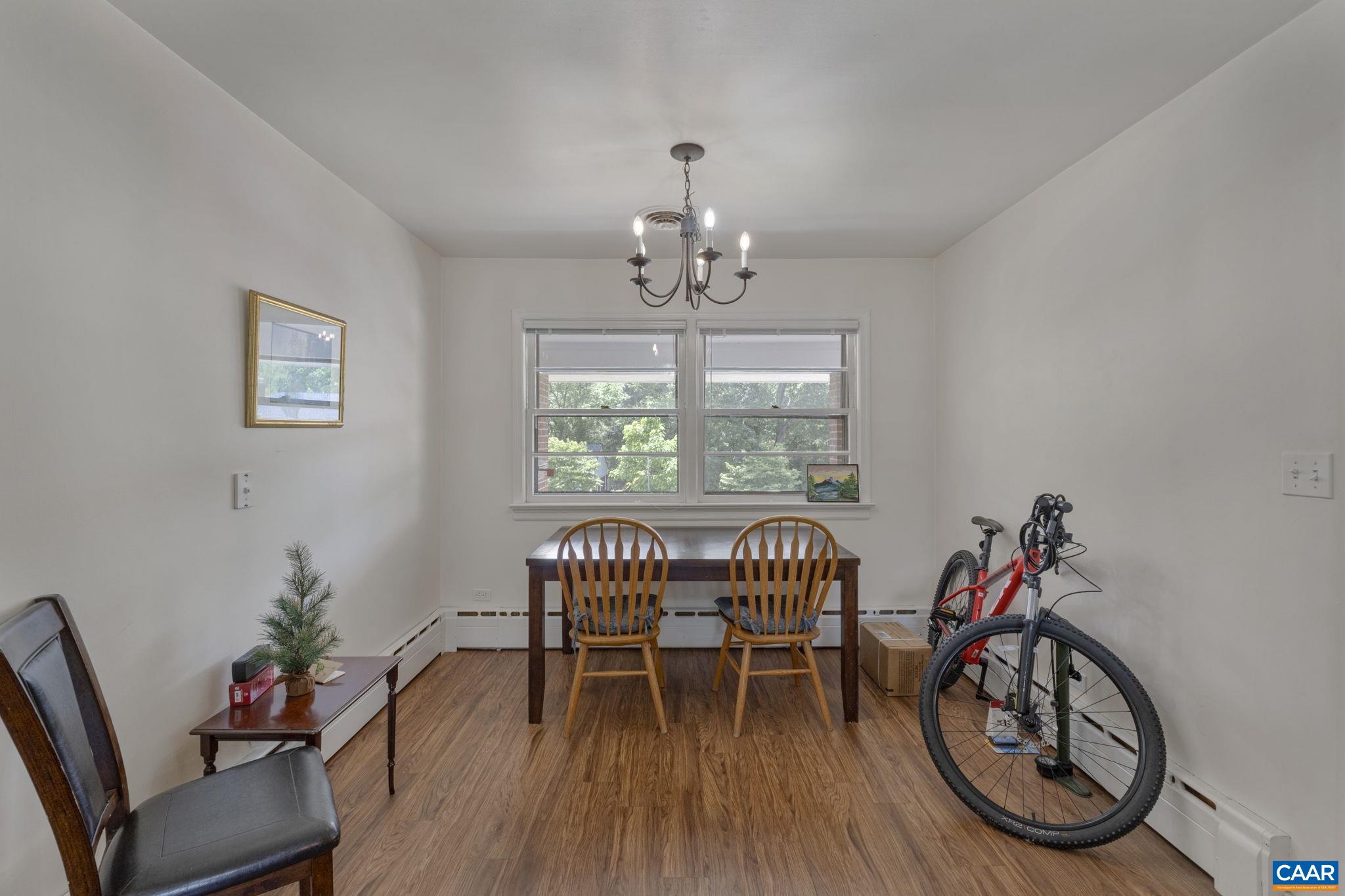 1119 FOREST HILLS AVE