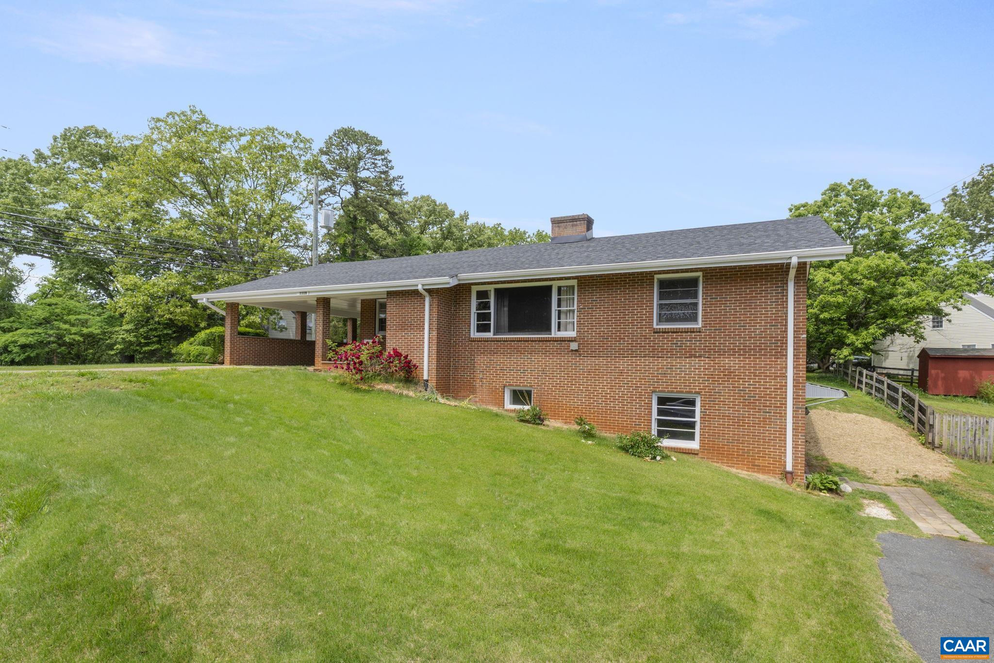1119 FOREST HILLS AVE