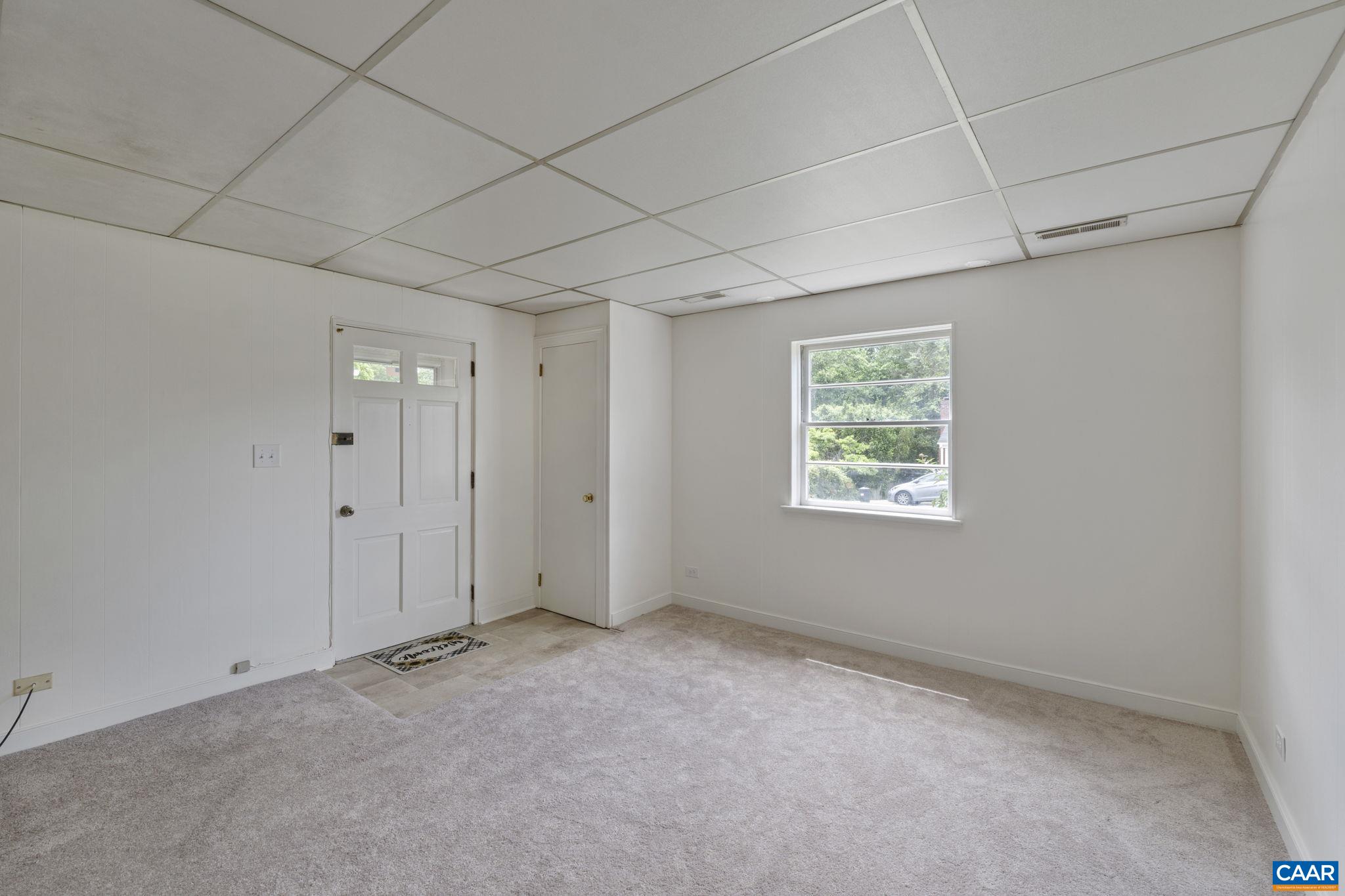 1119 FOREST HILLS AVE