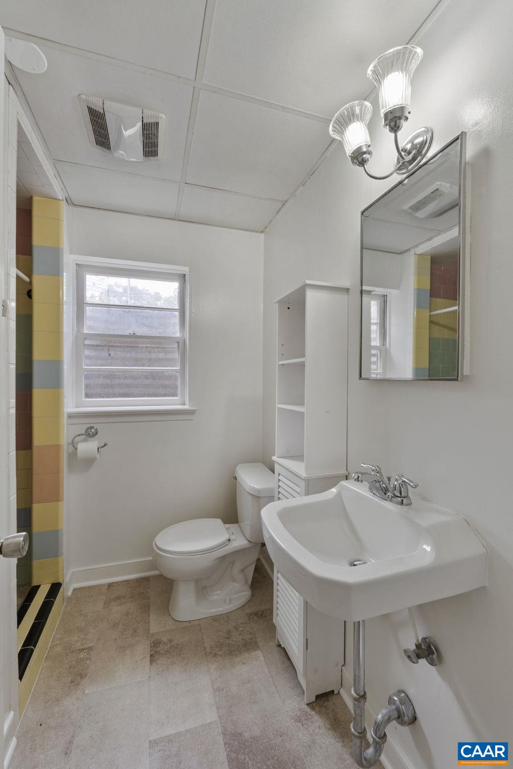 1119 FOREST HILLS AVE