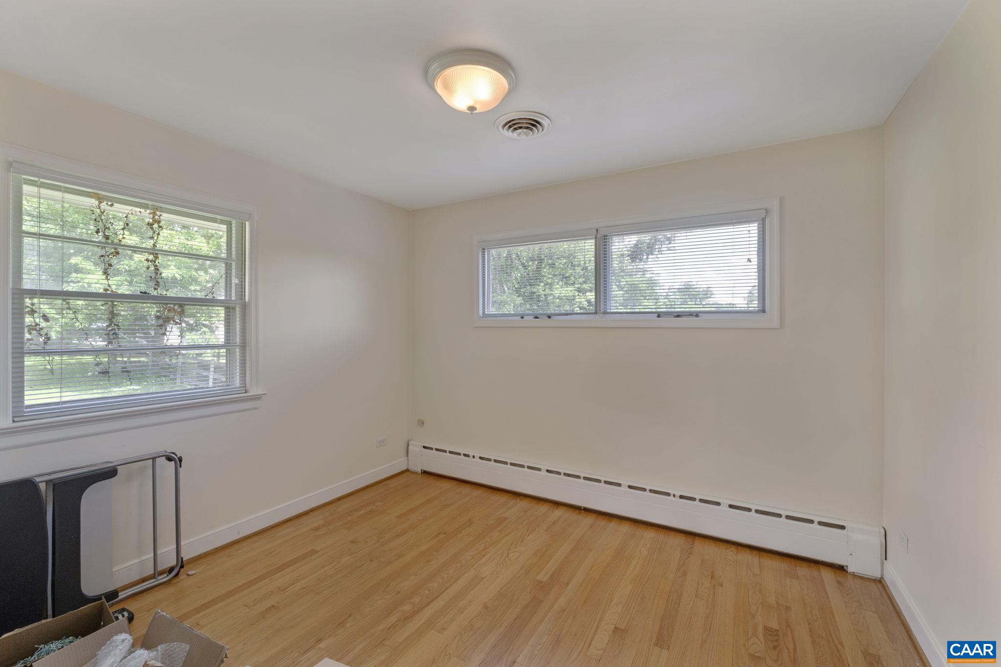 1119 FOREST HILLS AVE