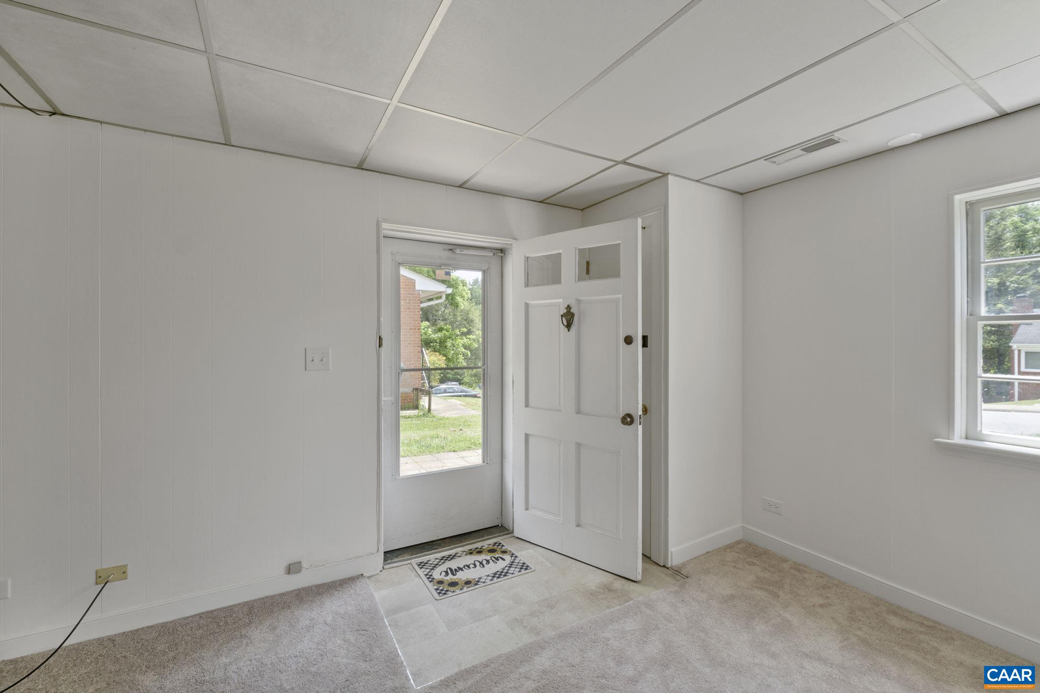 1119 FOREST HILLS AVE