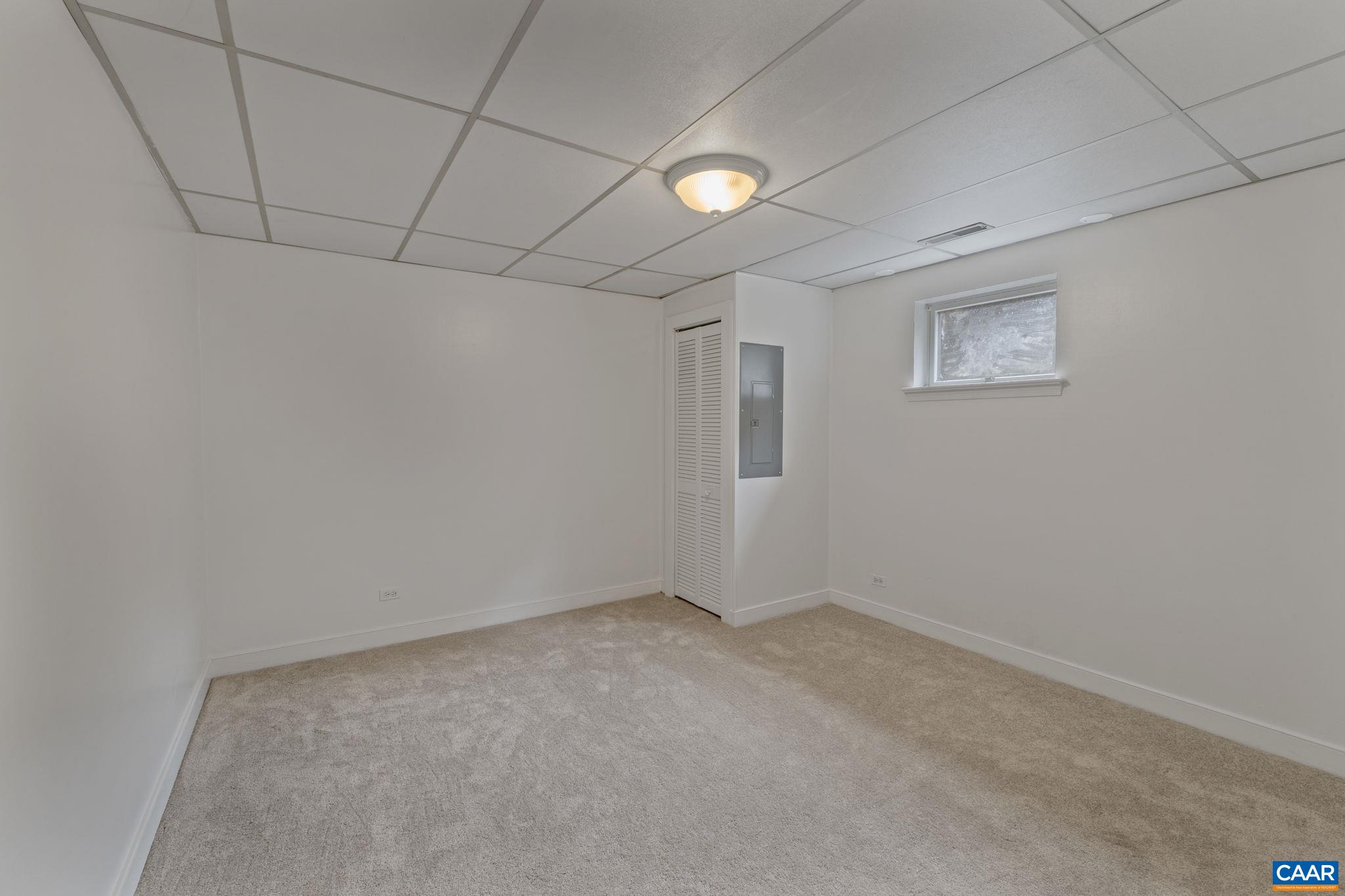 1119 FOREST HILLS AVE