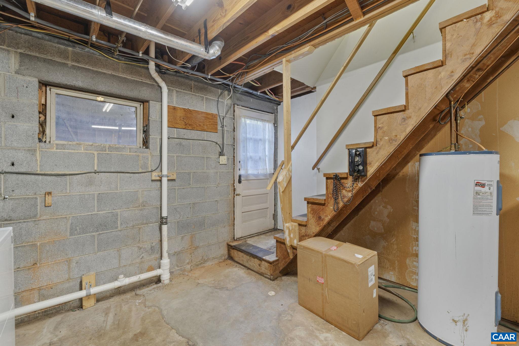 1119 FOREST HILLS AVE