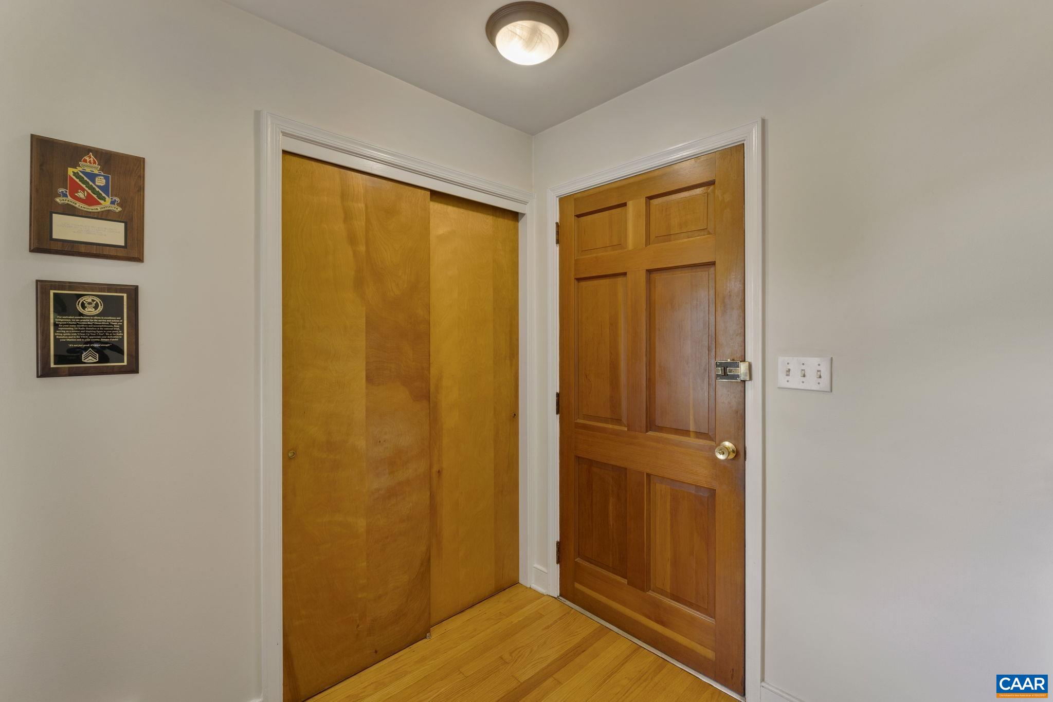 1119 FOREST HILLS AVE