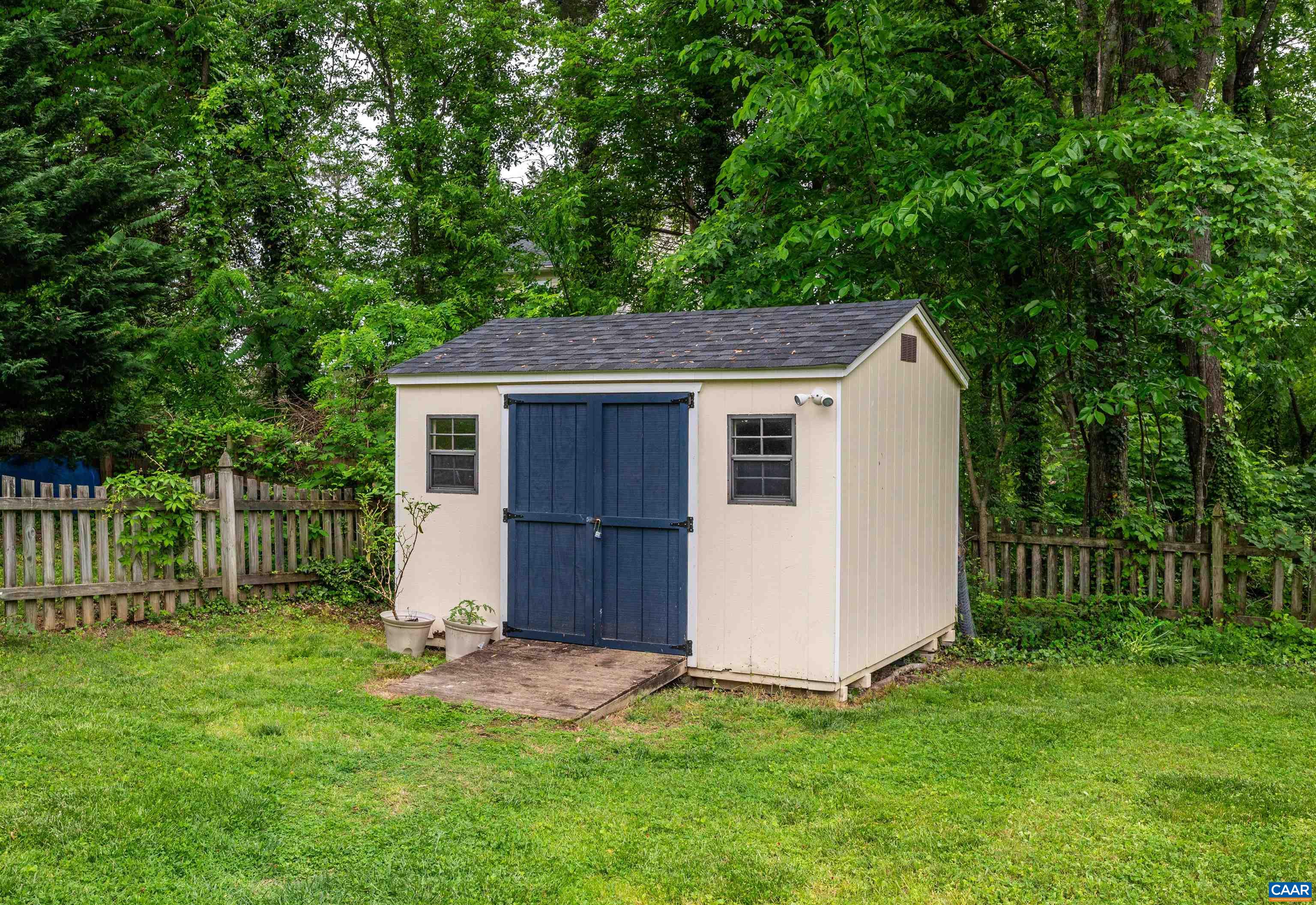 1507 BUCK RD