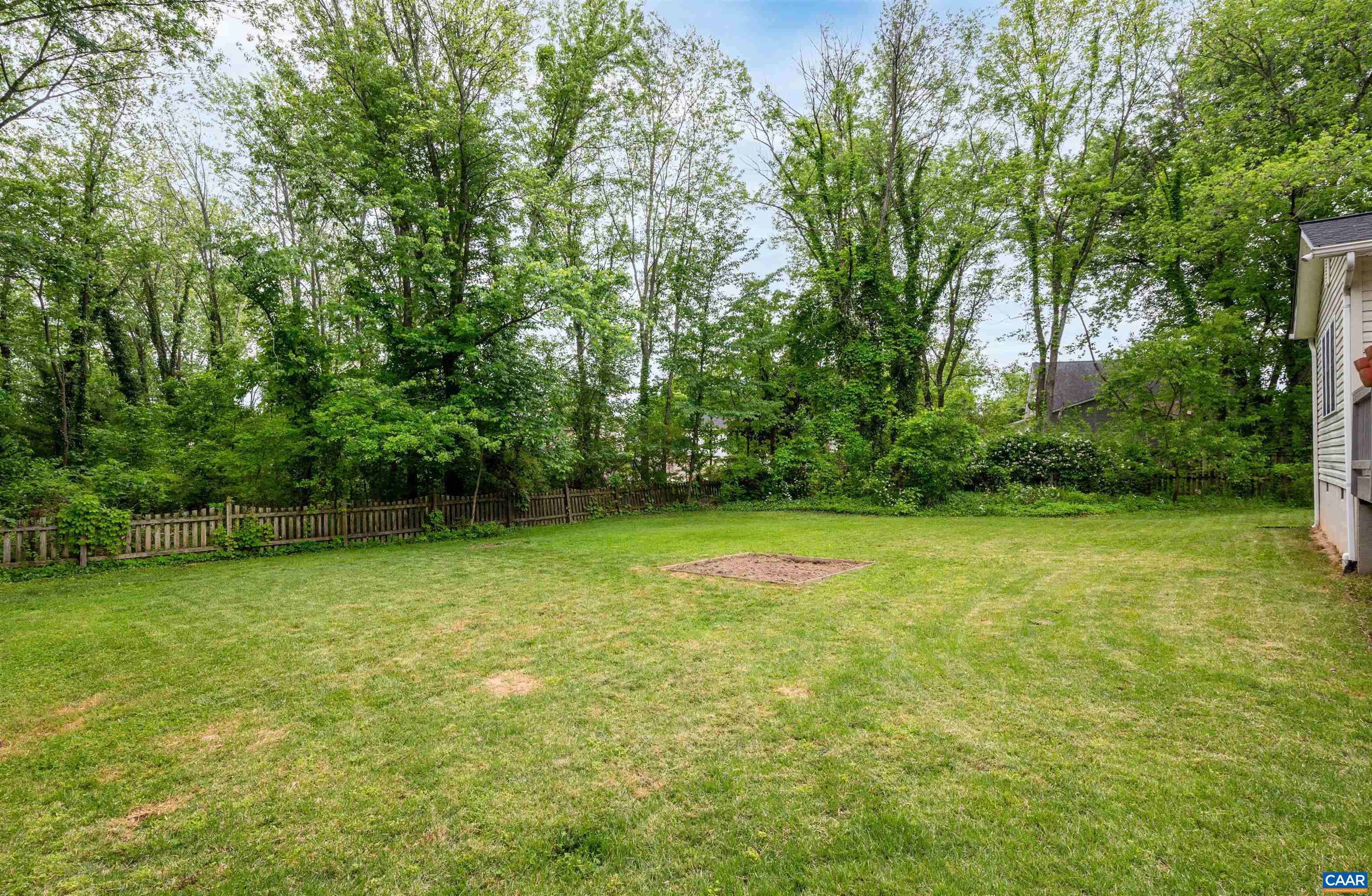 1507 BUCK RD