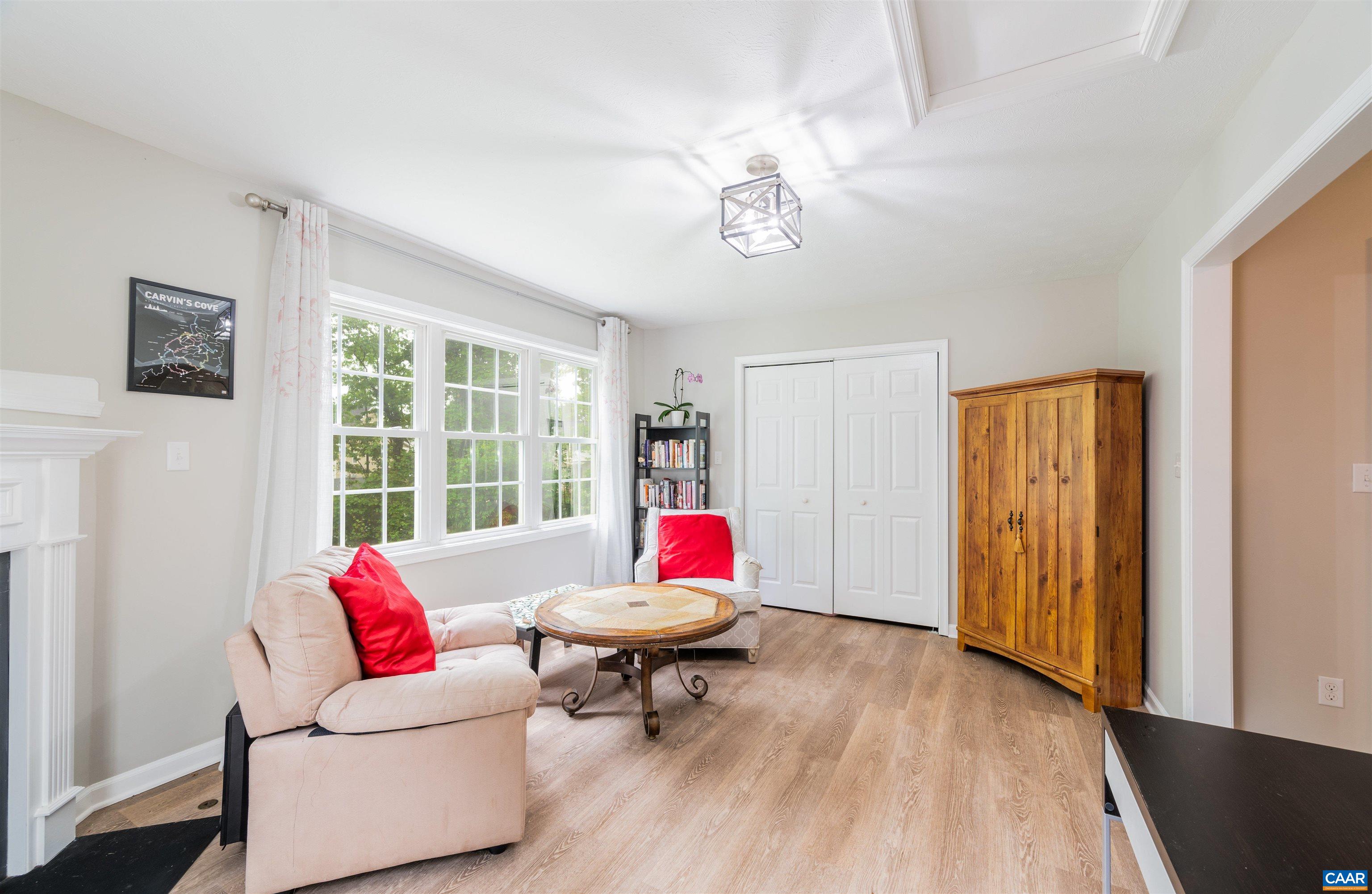 1507 BUCK RD