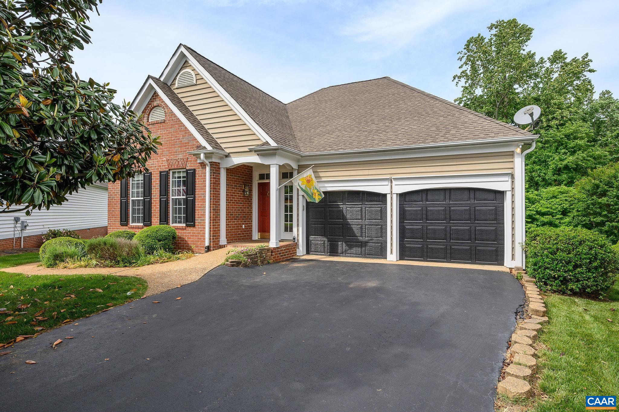 1364 COURTYARD DR