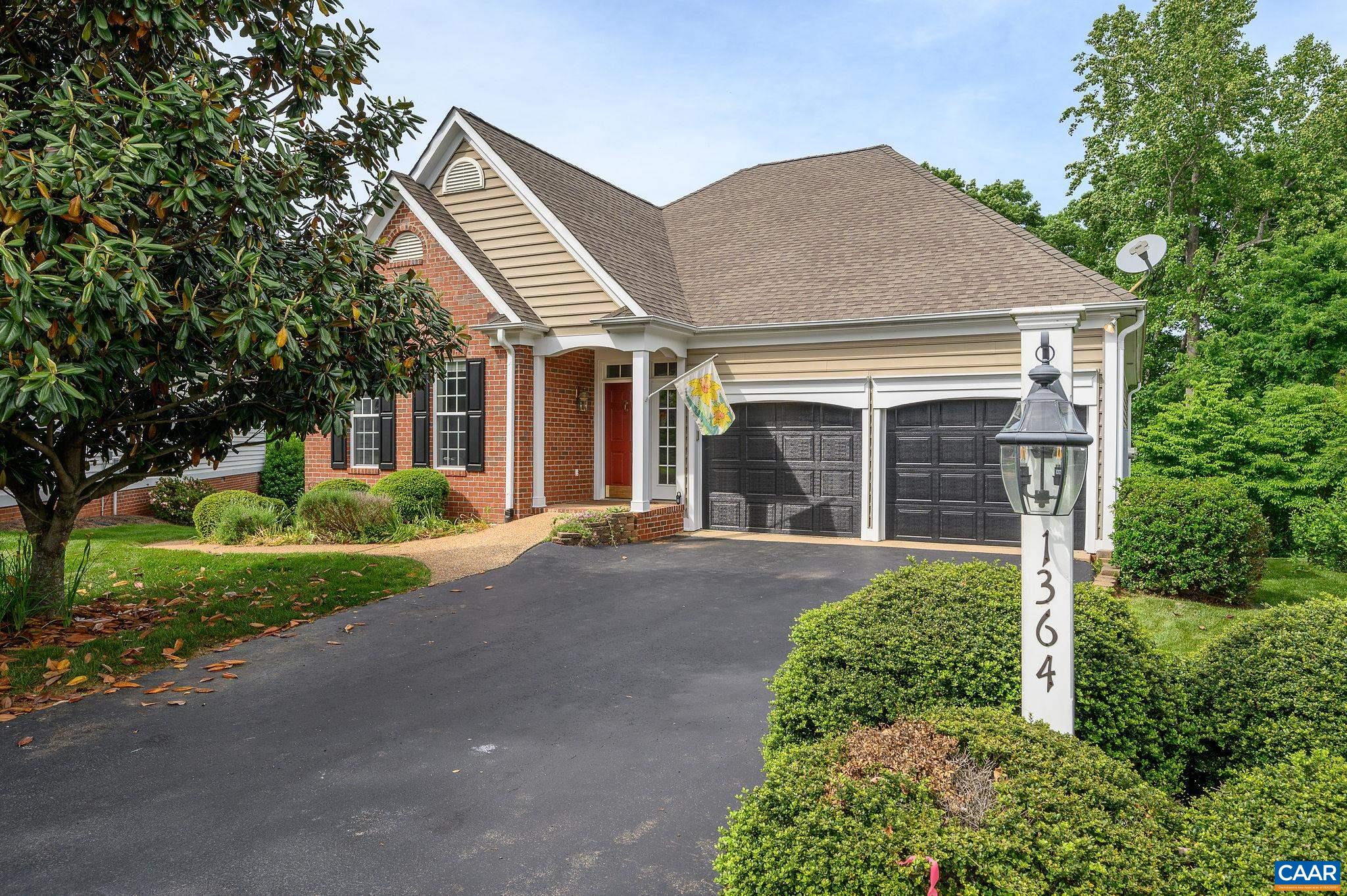 1364 COURTYARD DR