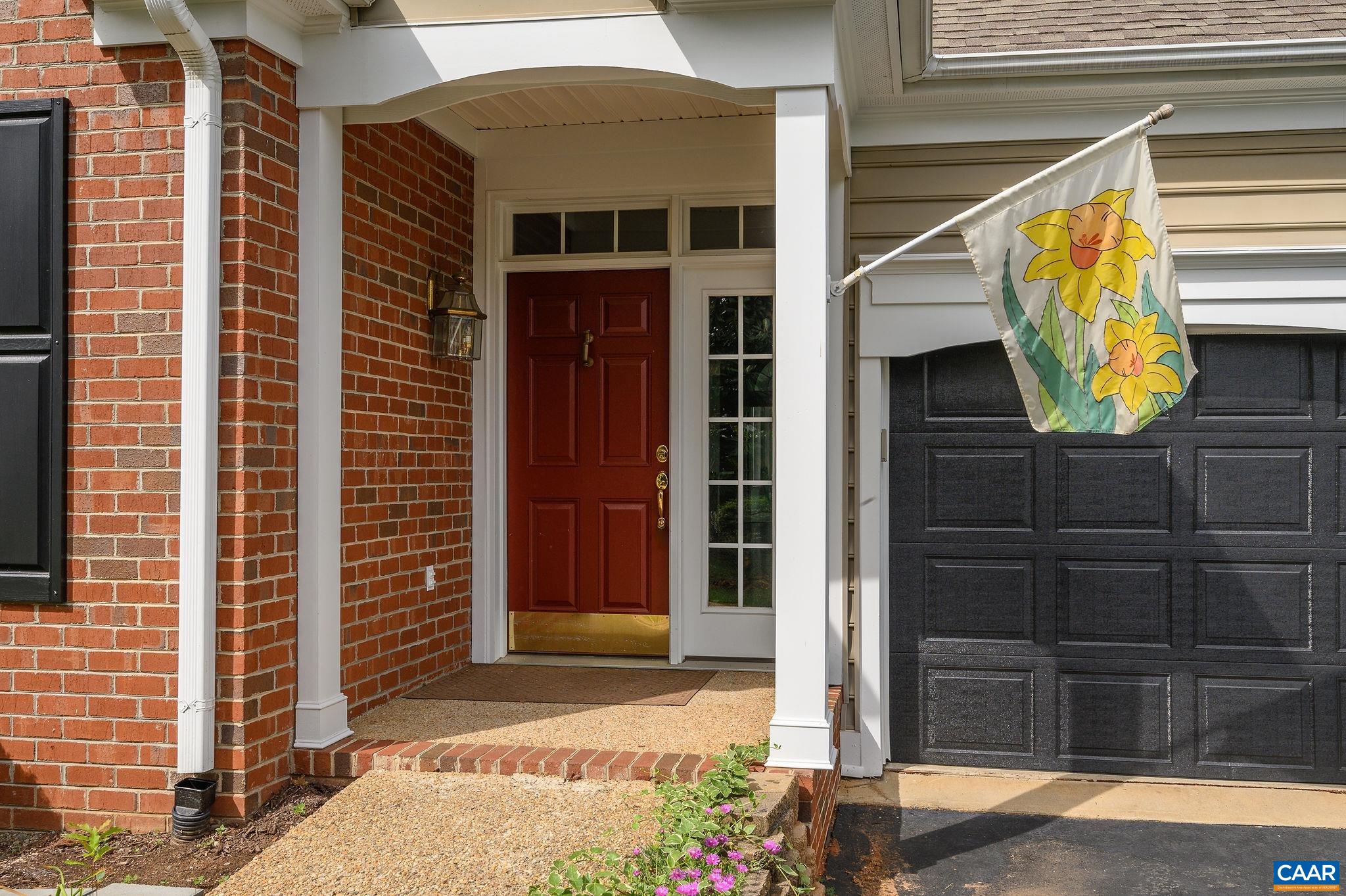 1364 COURTYARD DR