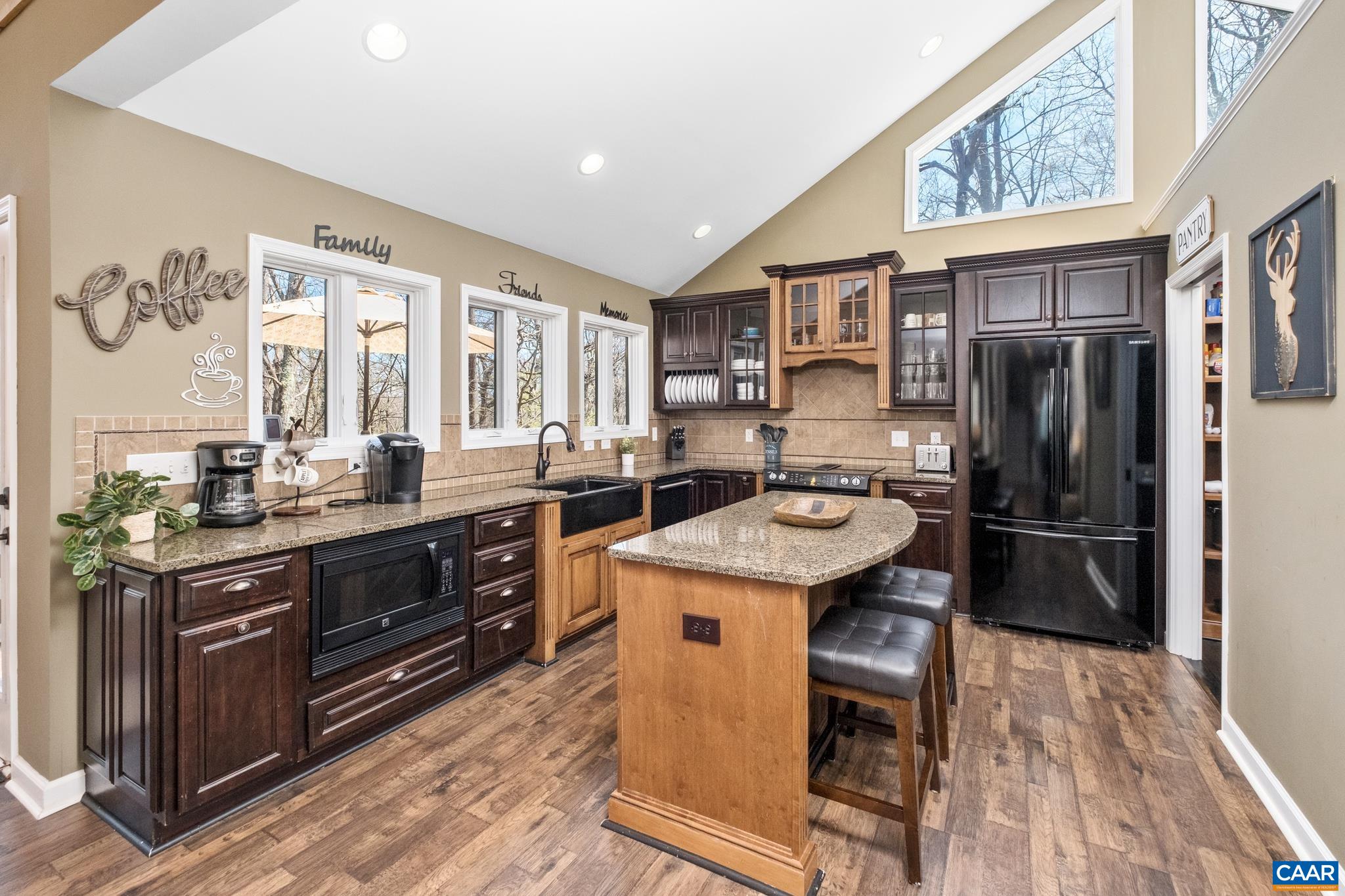 370 TIMBER CAMP DR