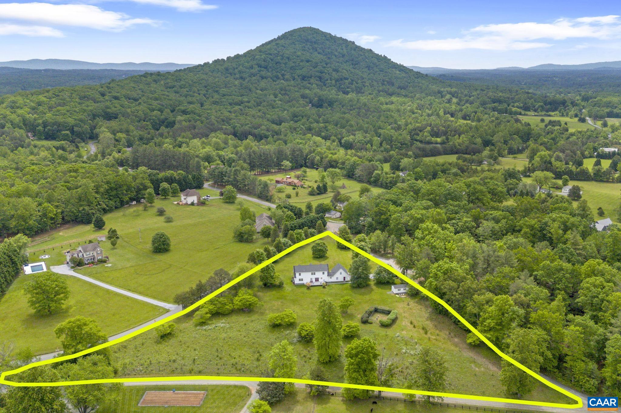 2412 DAVIS SHOP RD