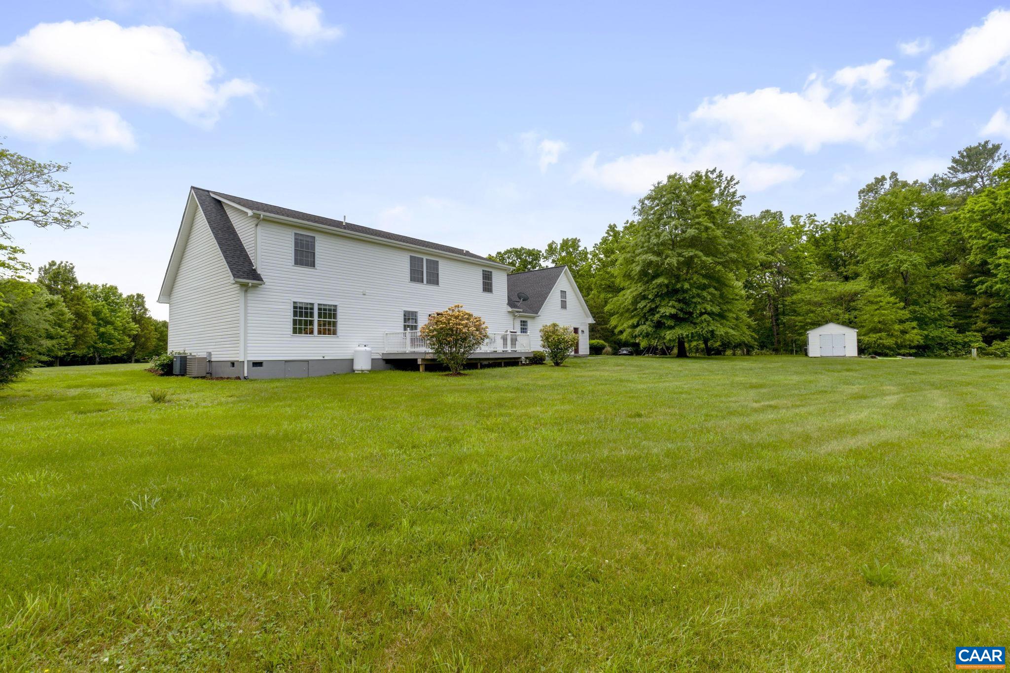 2412 DAVIS SHOP RD