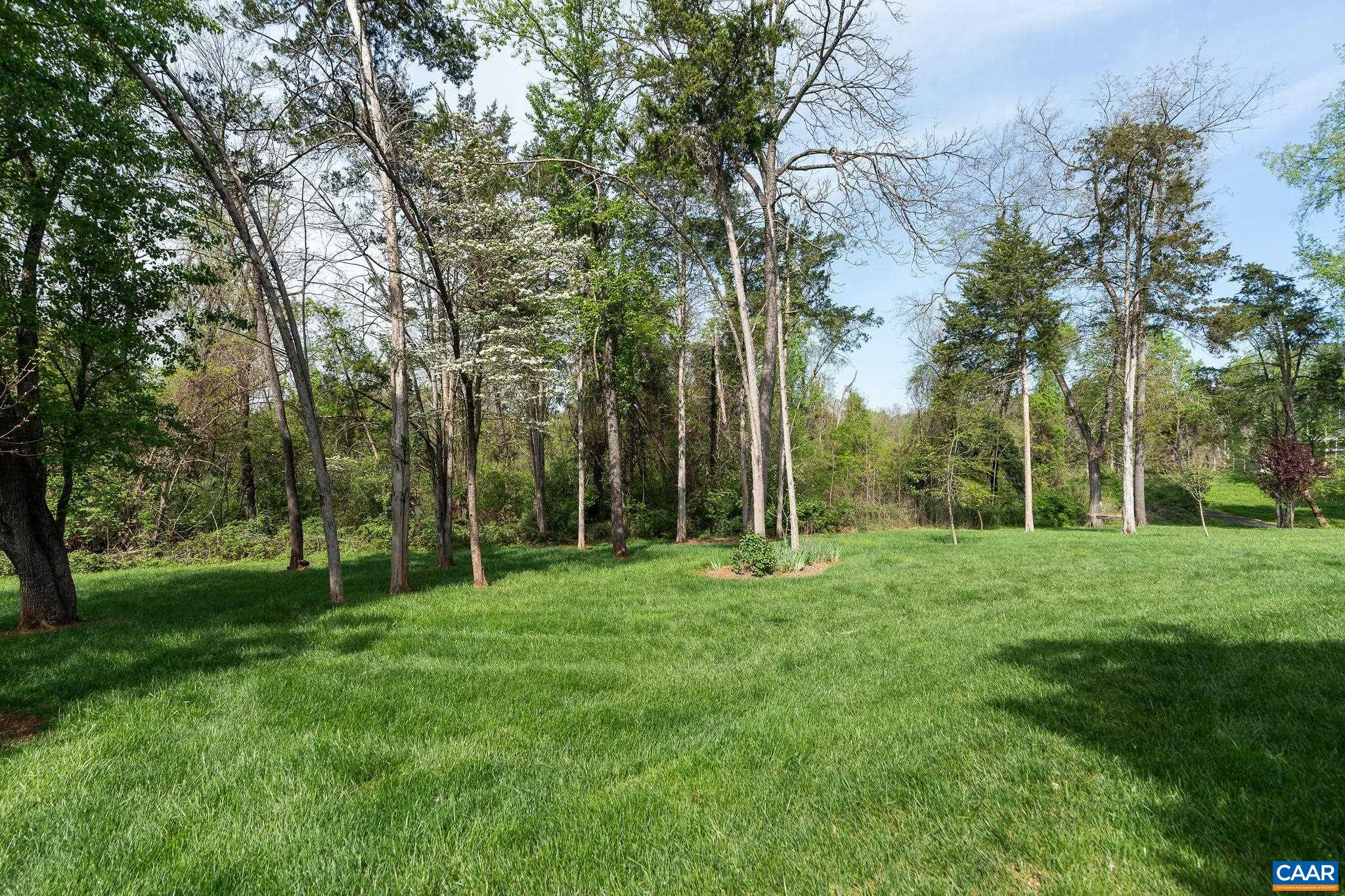 529 TRAILSIDE DR
