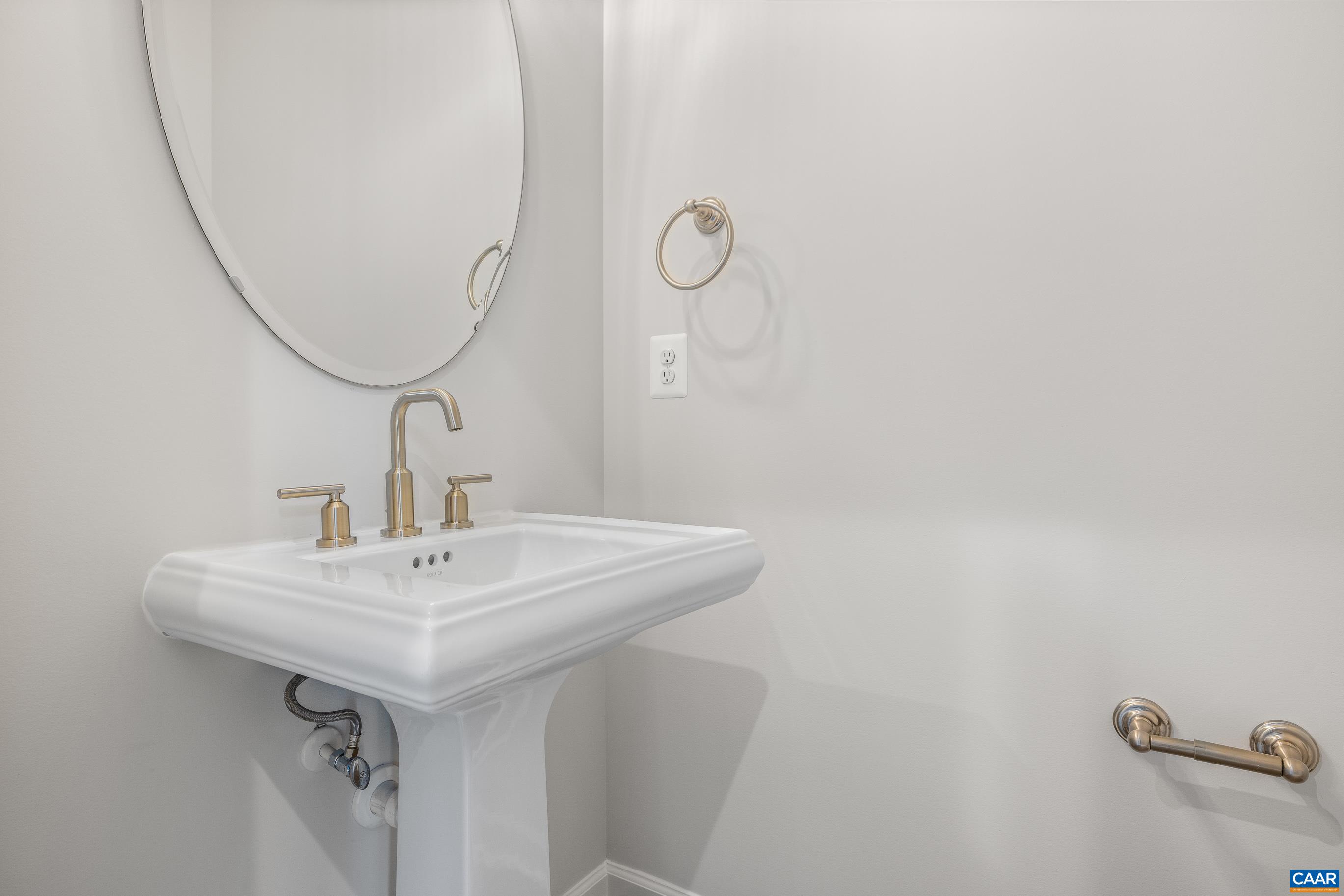 3689 THICKET RUN PL