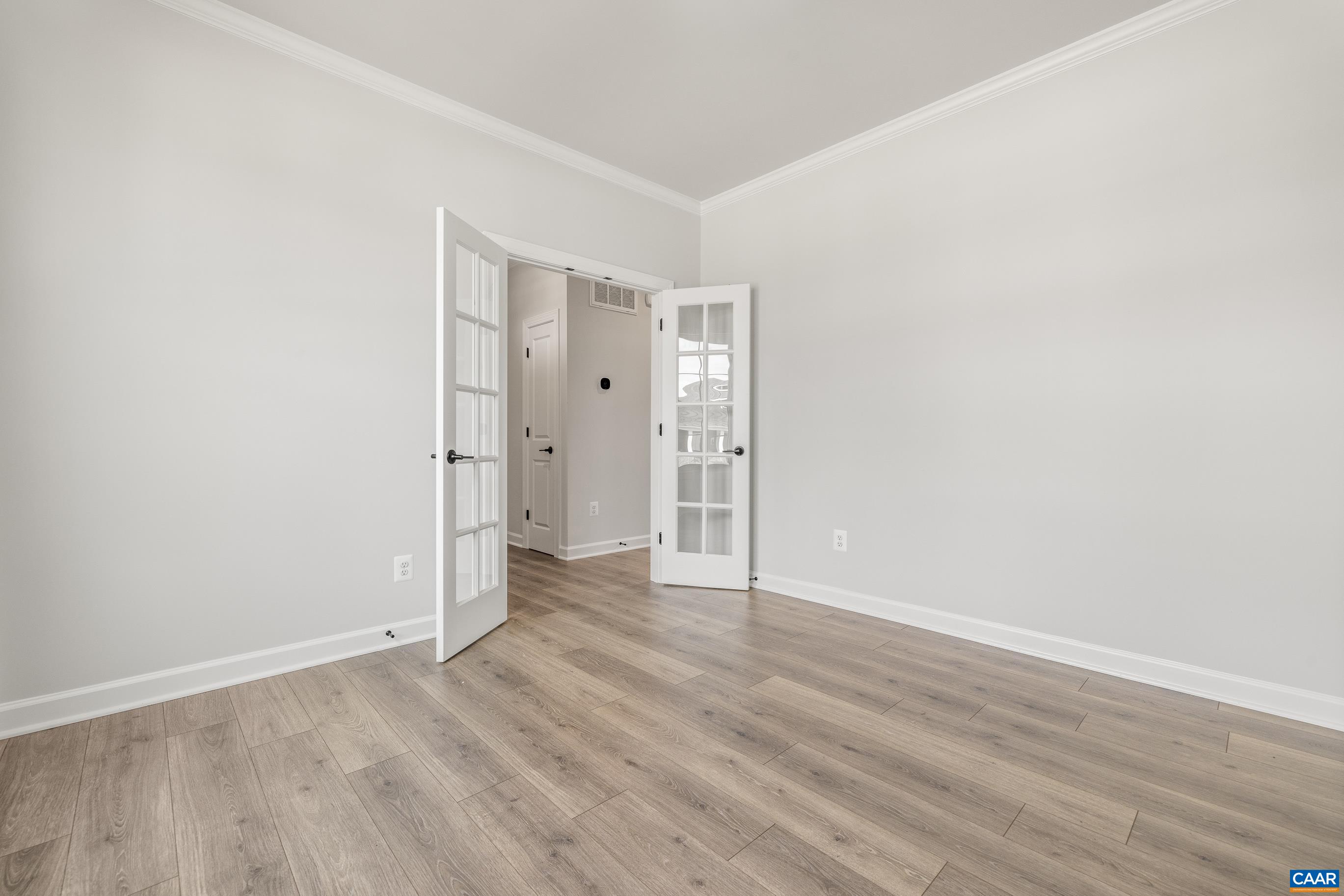 3689 THICKET RUN PL