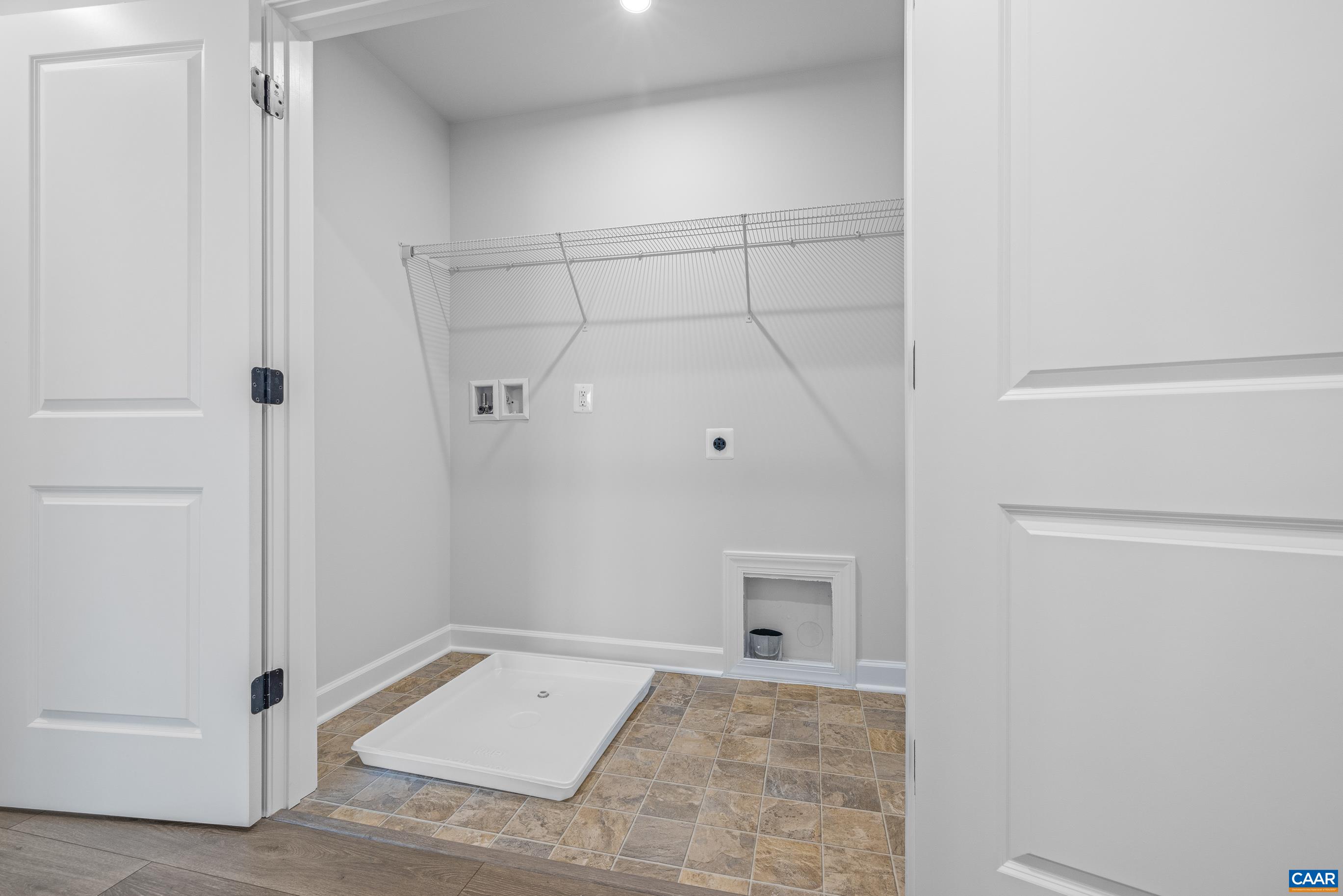 3689 THICKET RUN PL