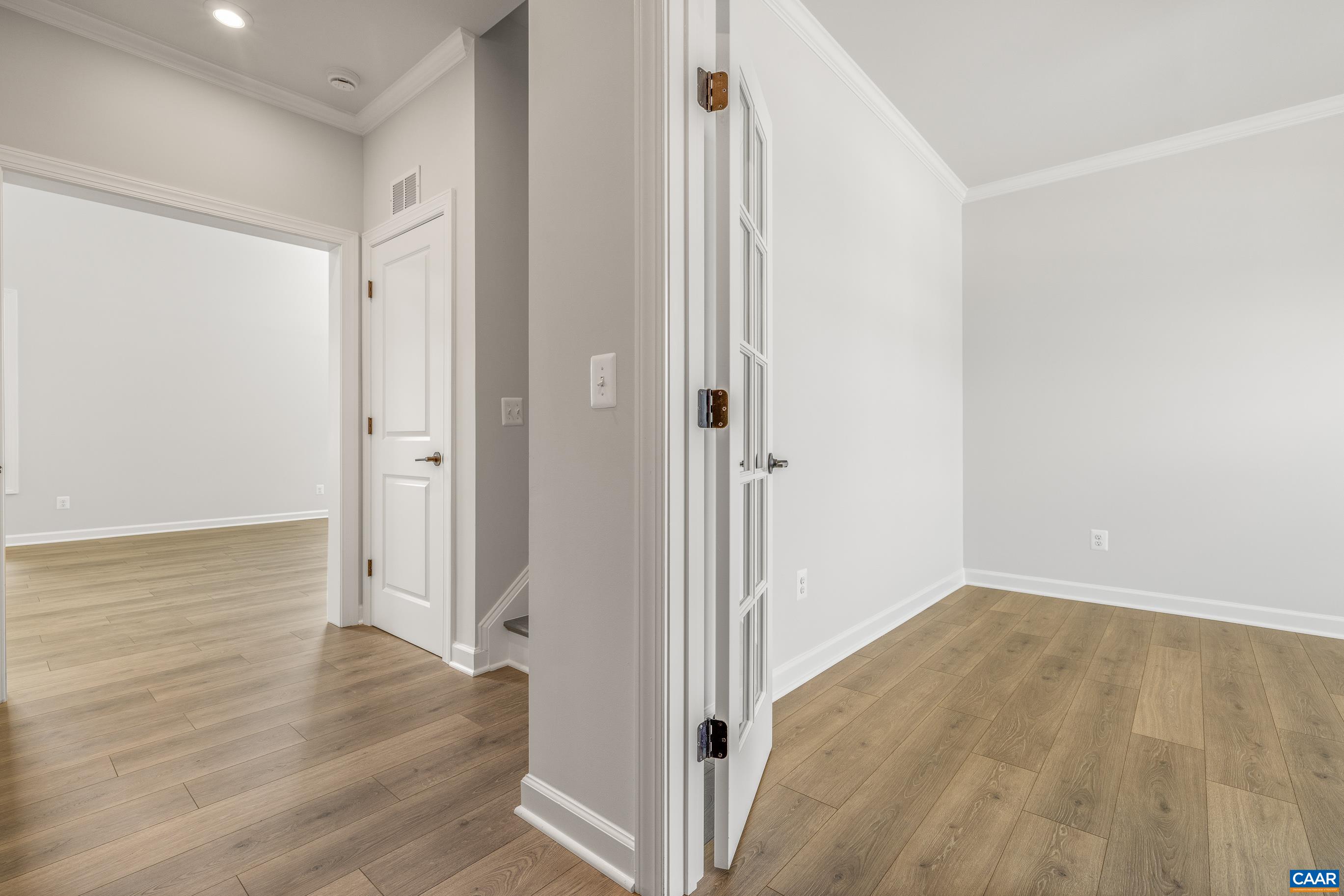 3689 THICKET RUN PL