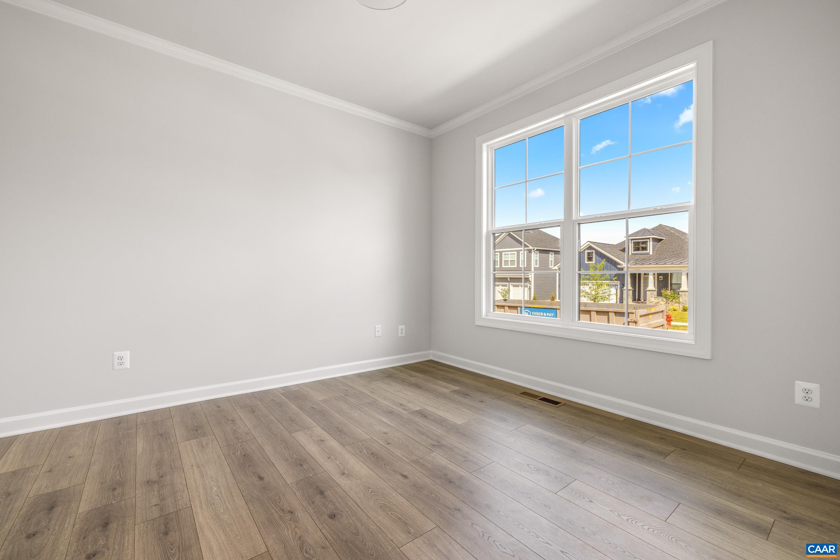 3689 THICKET RUN PL