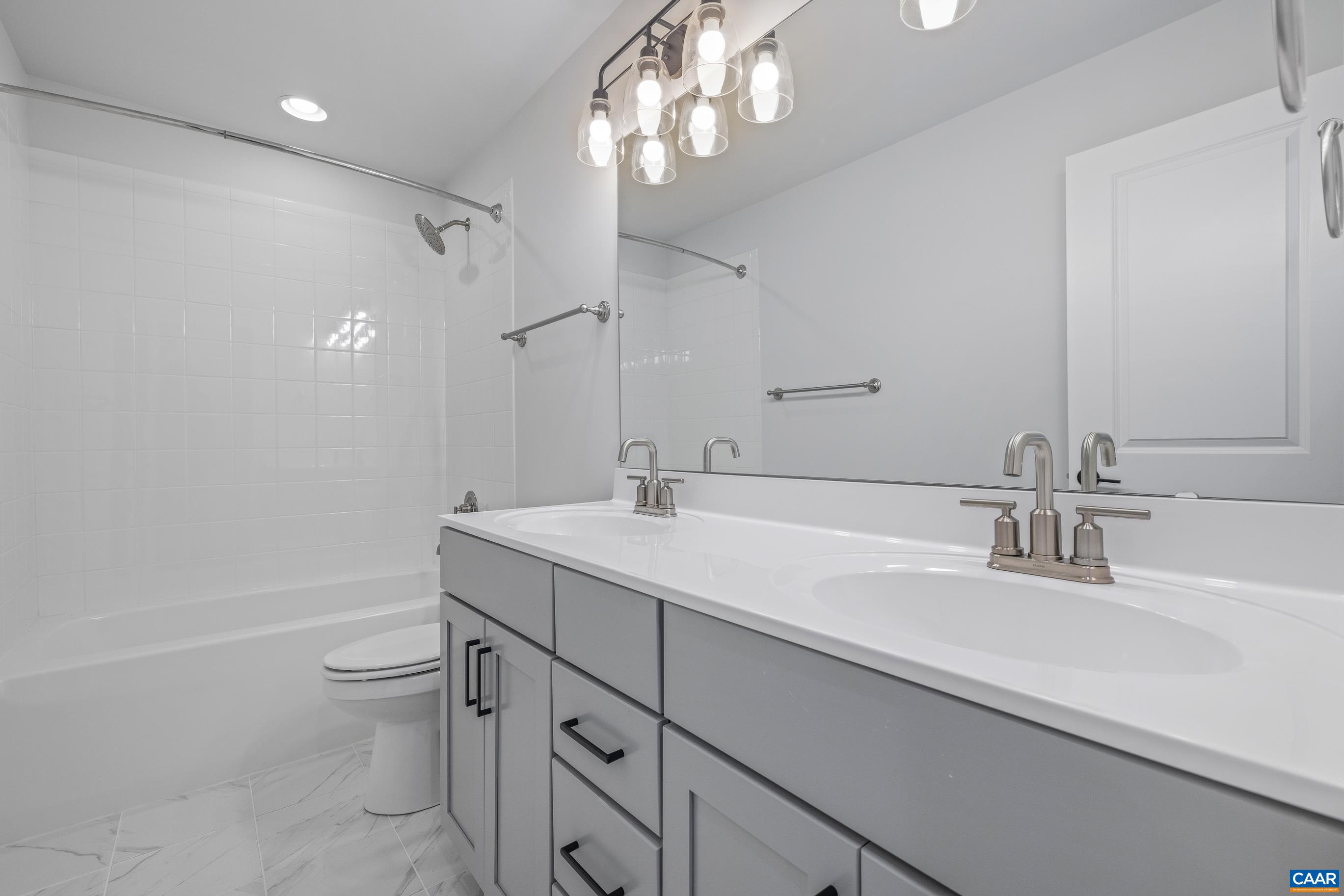 3689 THICKET RUN PL
