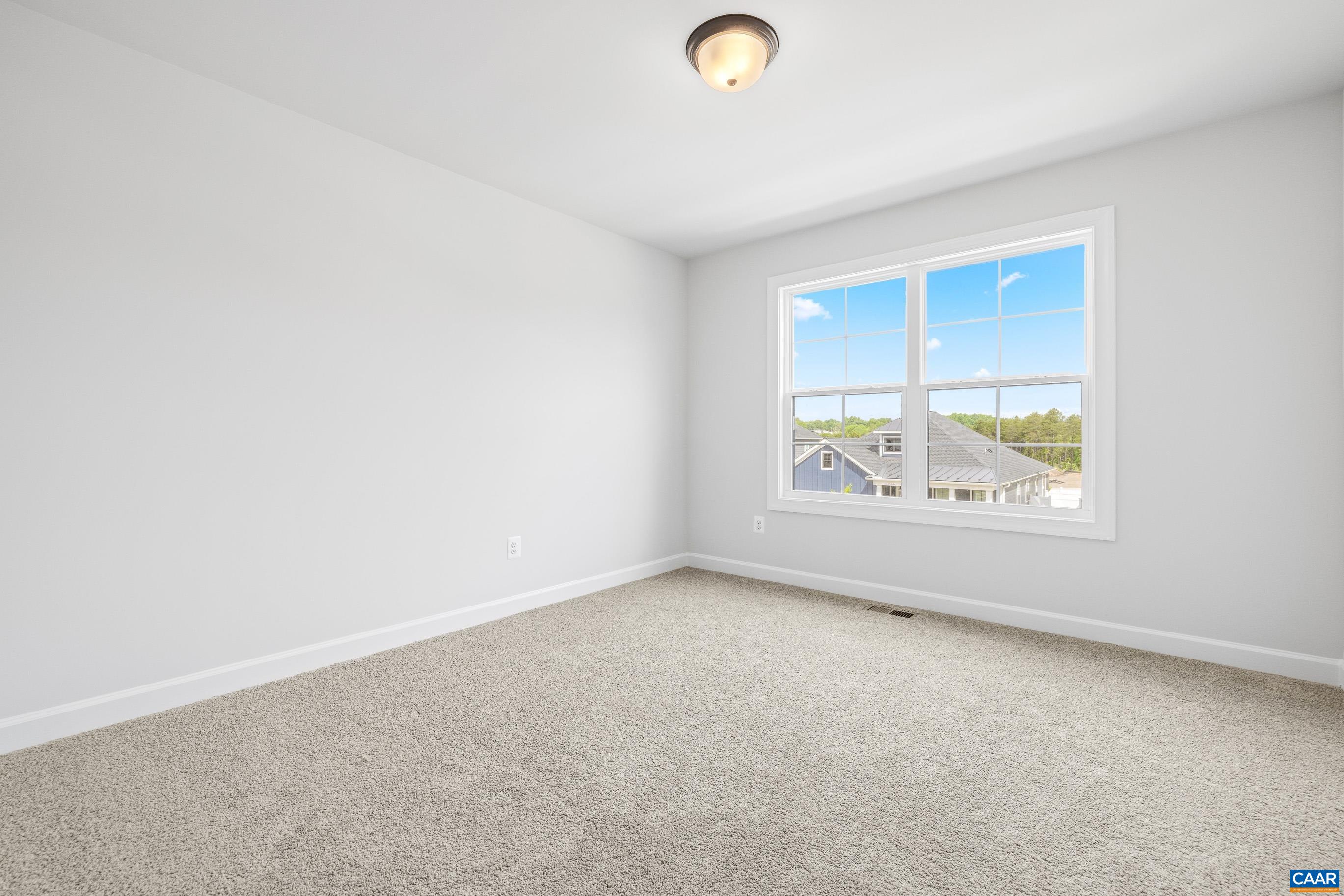 3689 THICKET RUN PL
