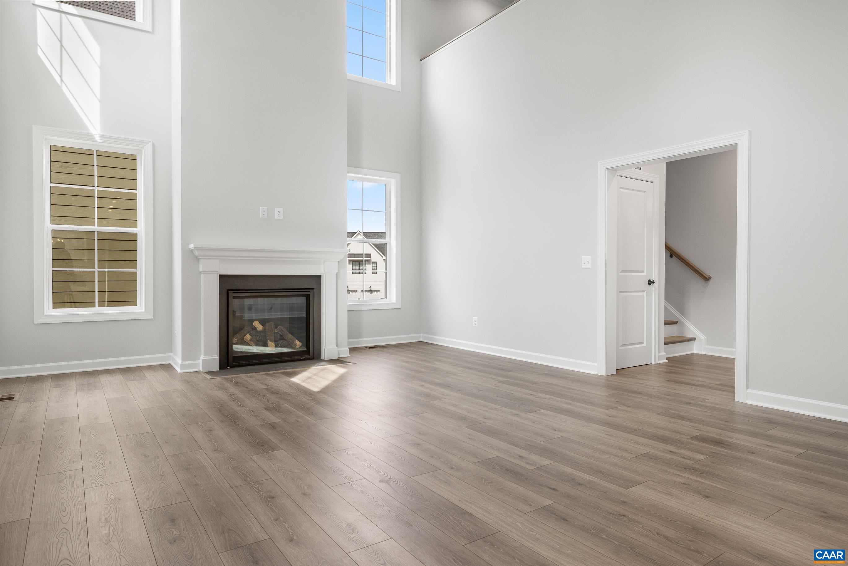 3689 THICKET RUN PL