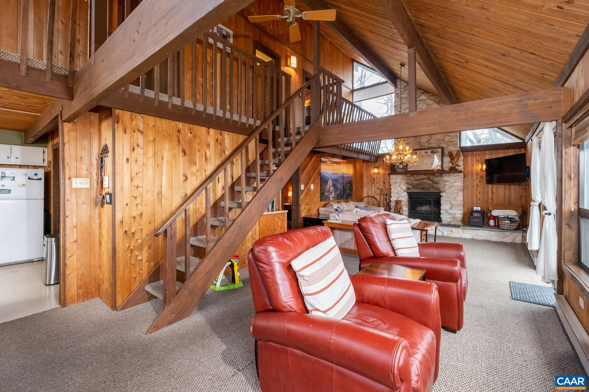 28 FERN CIR