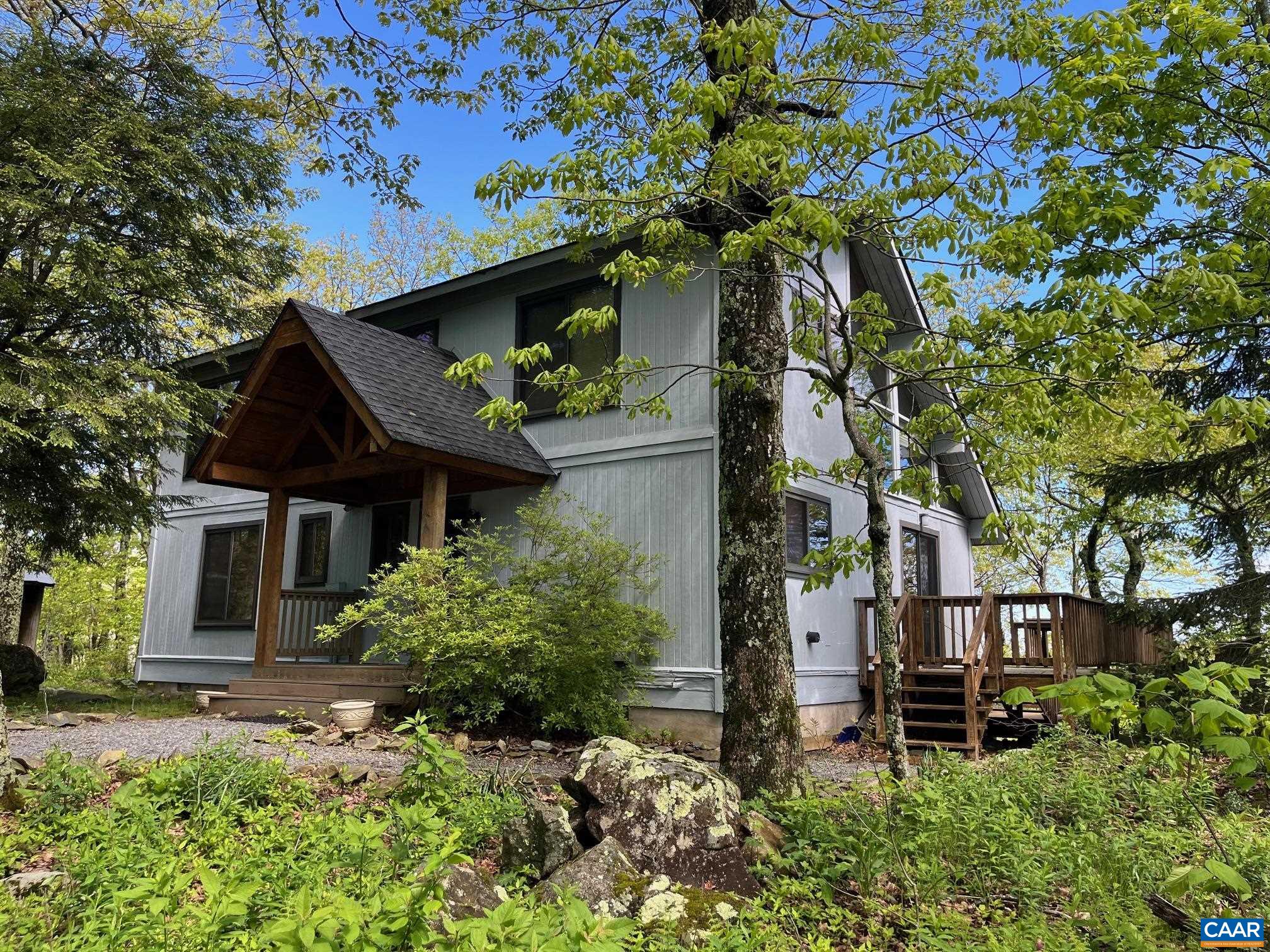 28 FERN CIR
