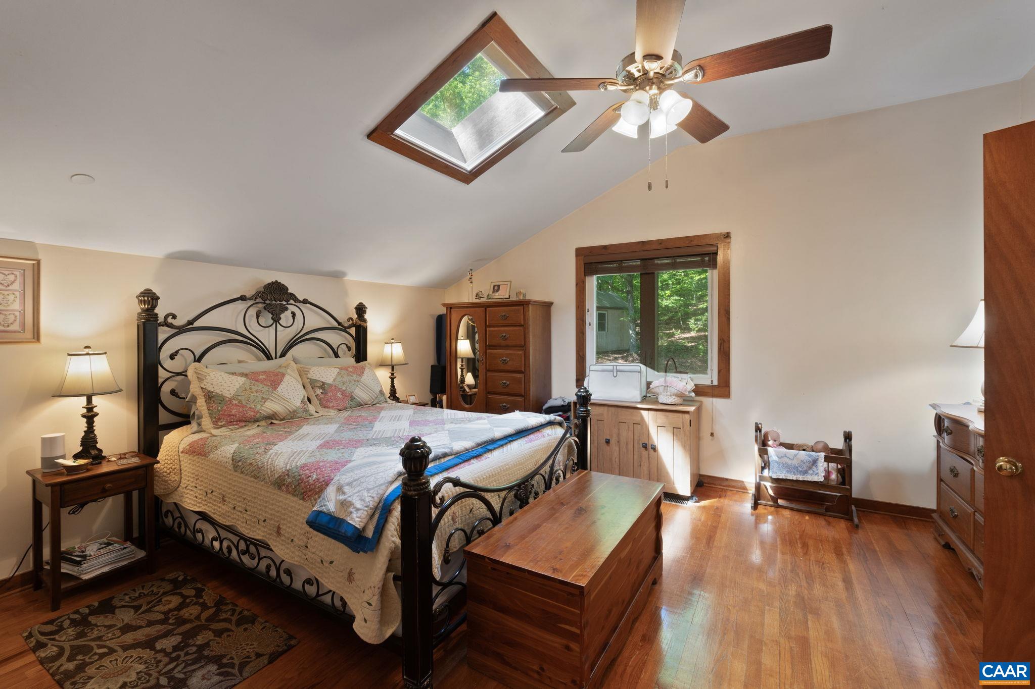 2770 GELLETLY RD