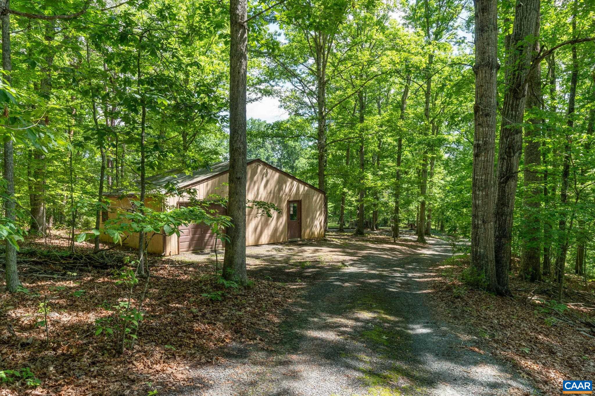 2770 GELLETLY RD