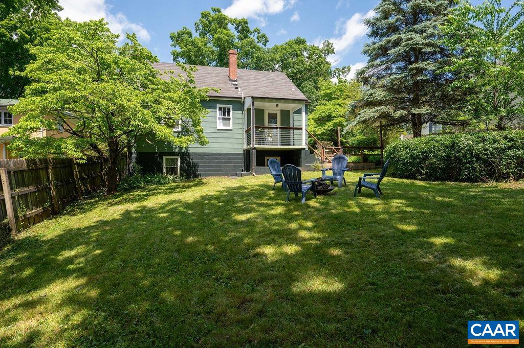 708 STONEHENGE AVE