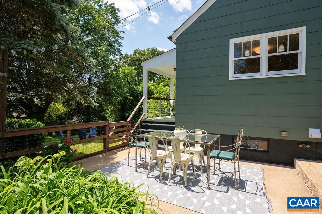 708 STONEHENGE AVE