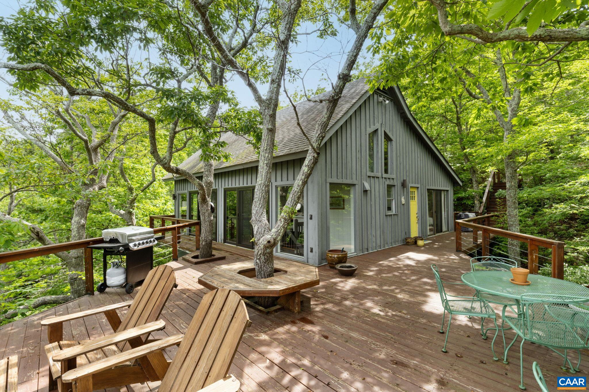 214 FORTUNES RIDGE DR