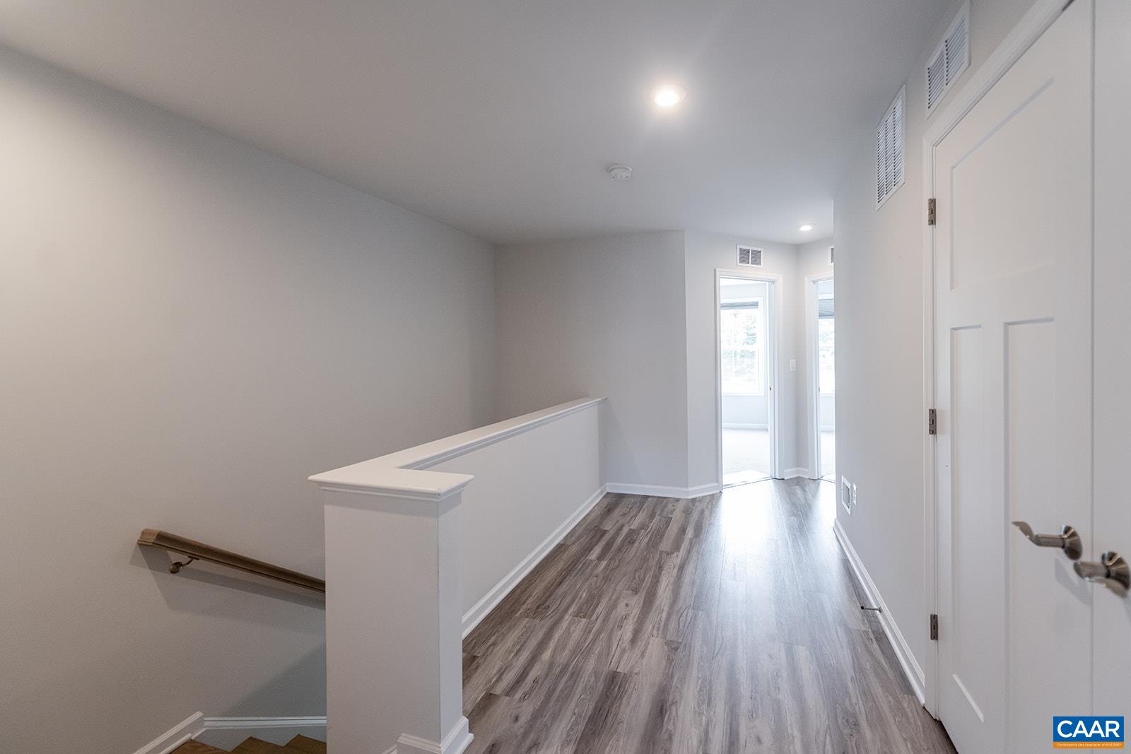 4537 BERWYN LN