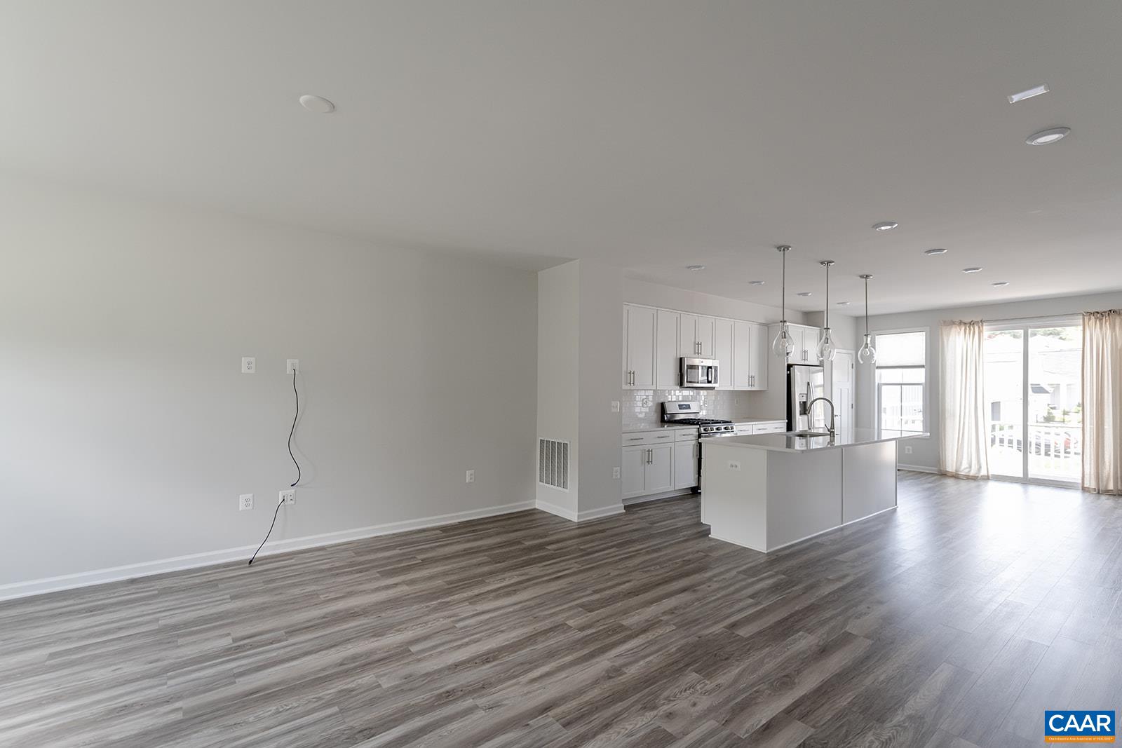 4537 BERWYN LN