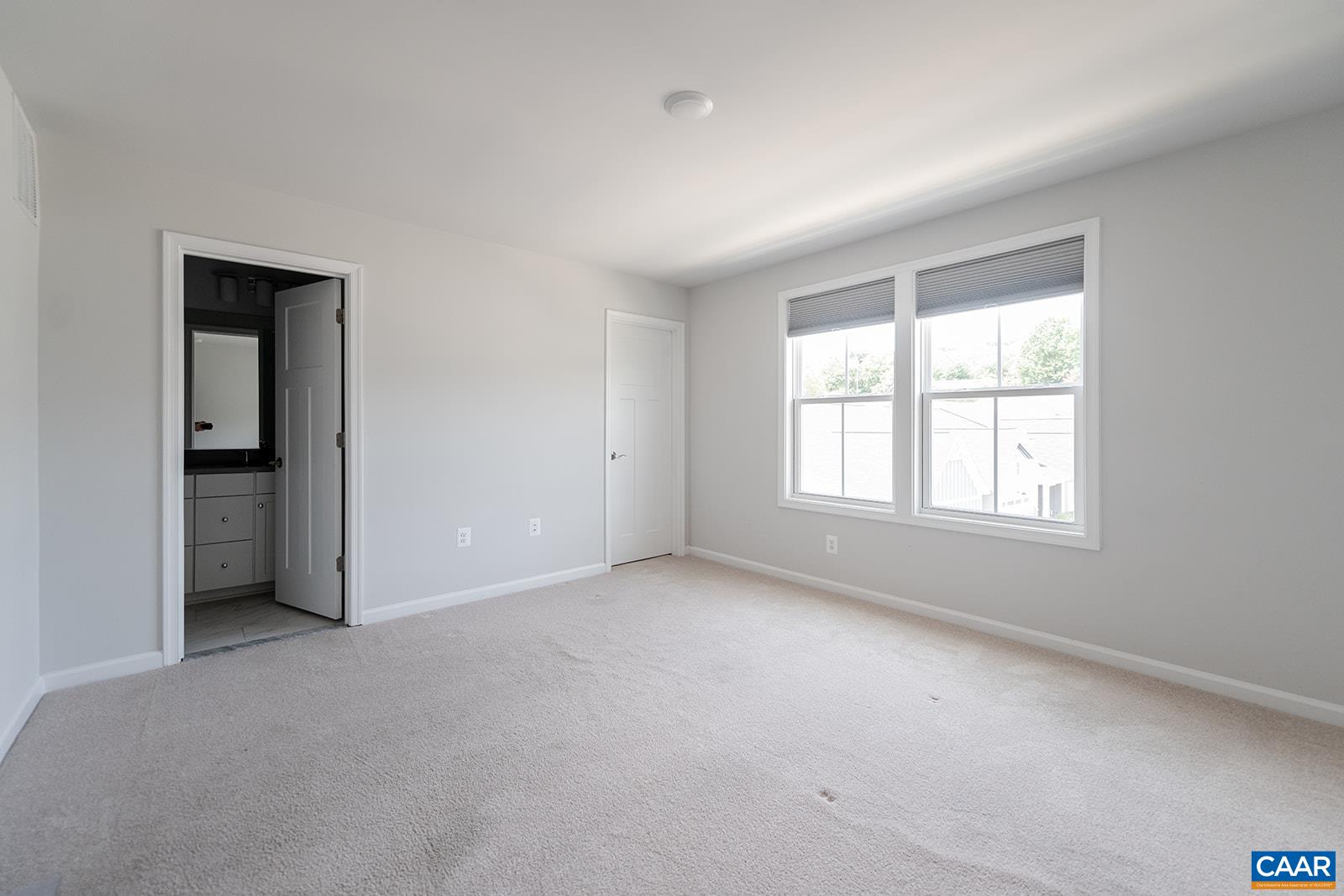 4537 BERWYN LN