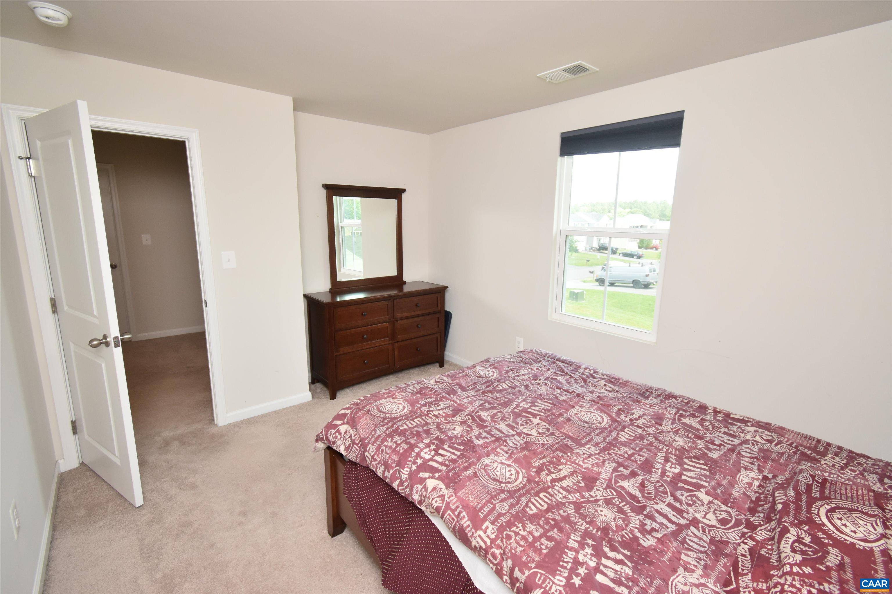 11 MANNIE CT