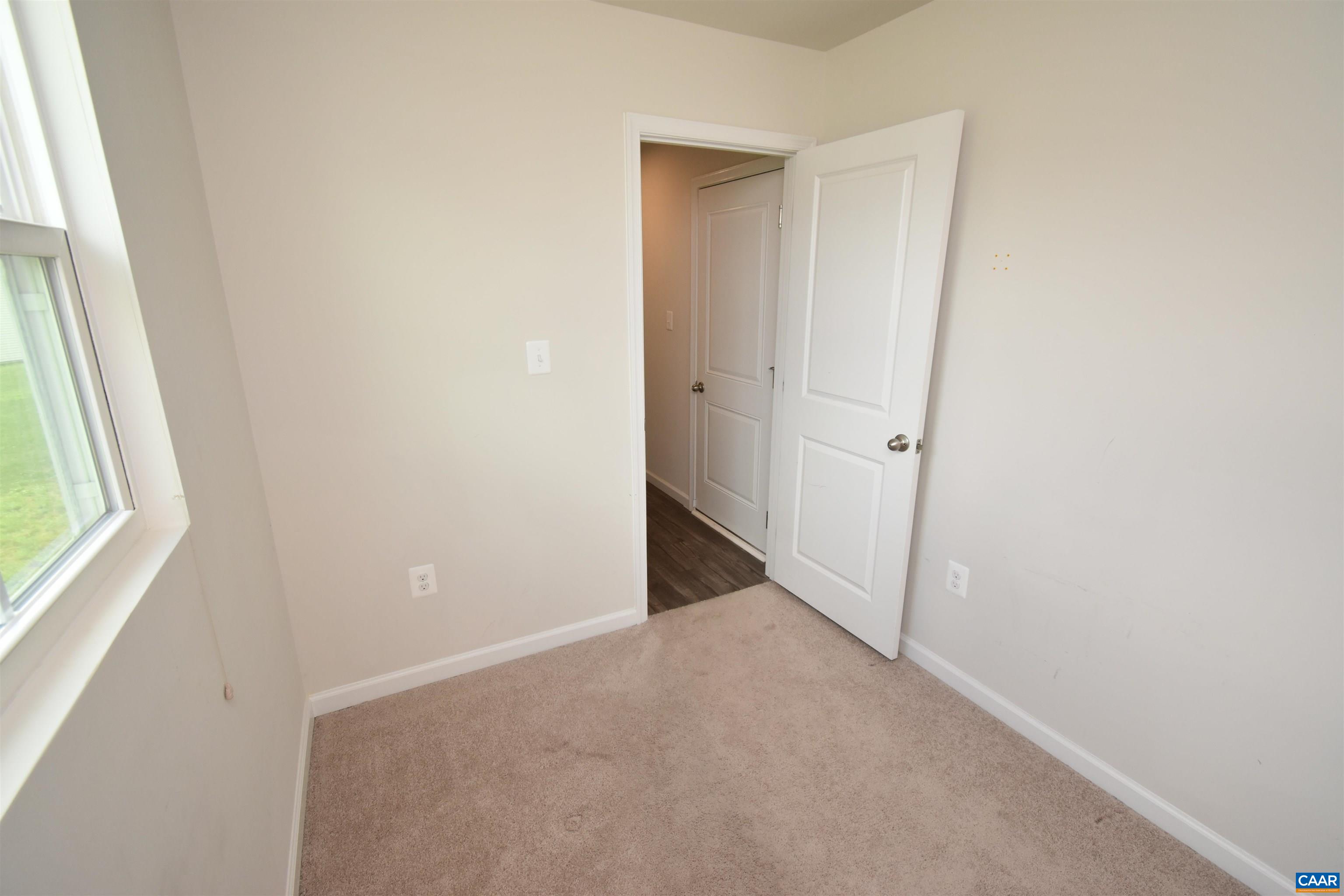 11 MANNIE CT