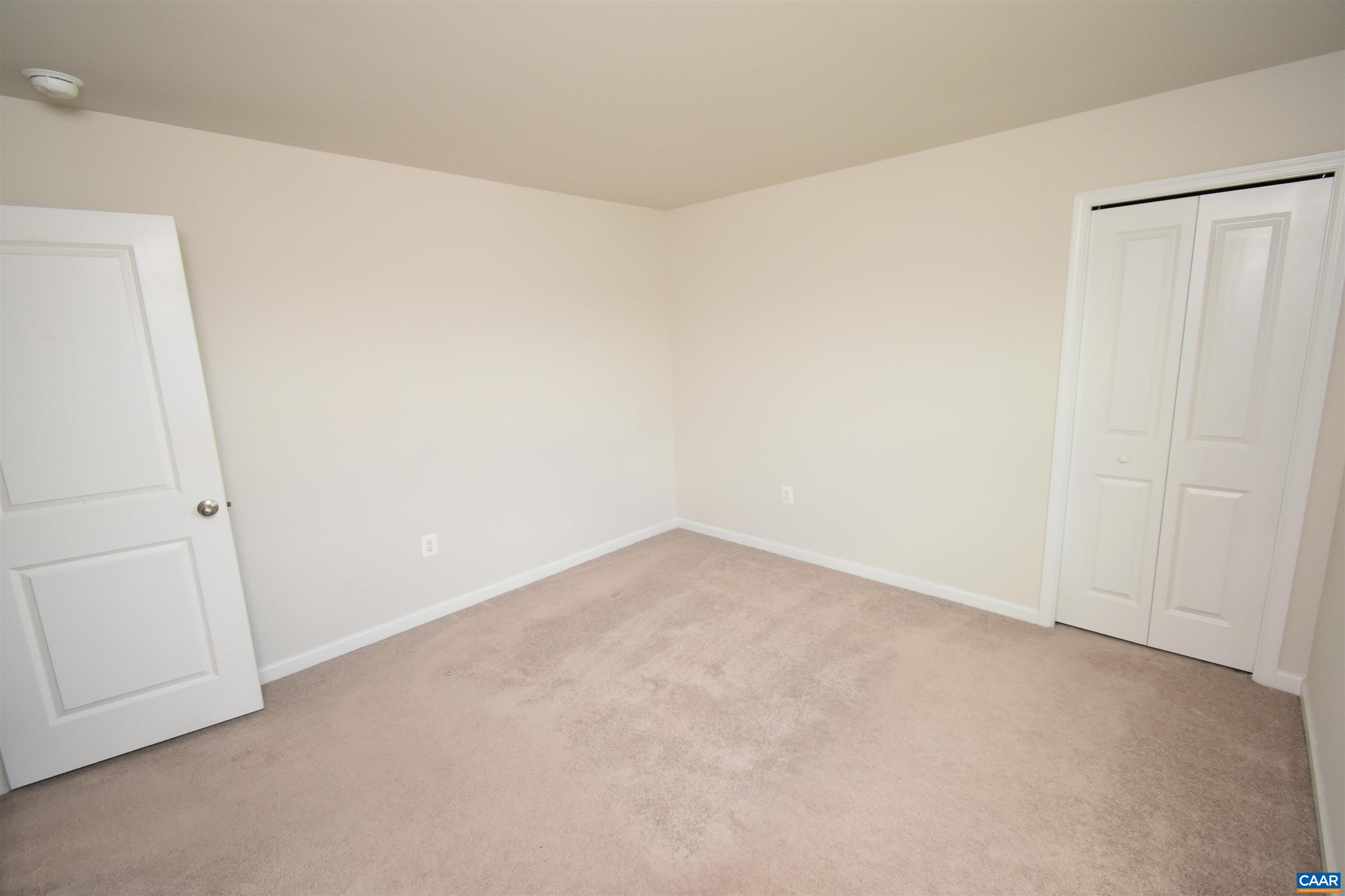 11 MANNIE CT