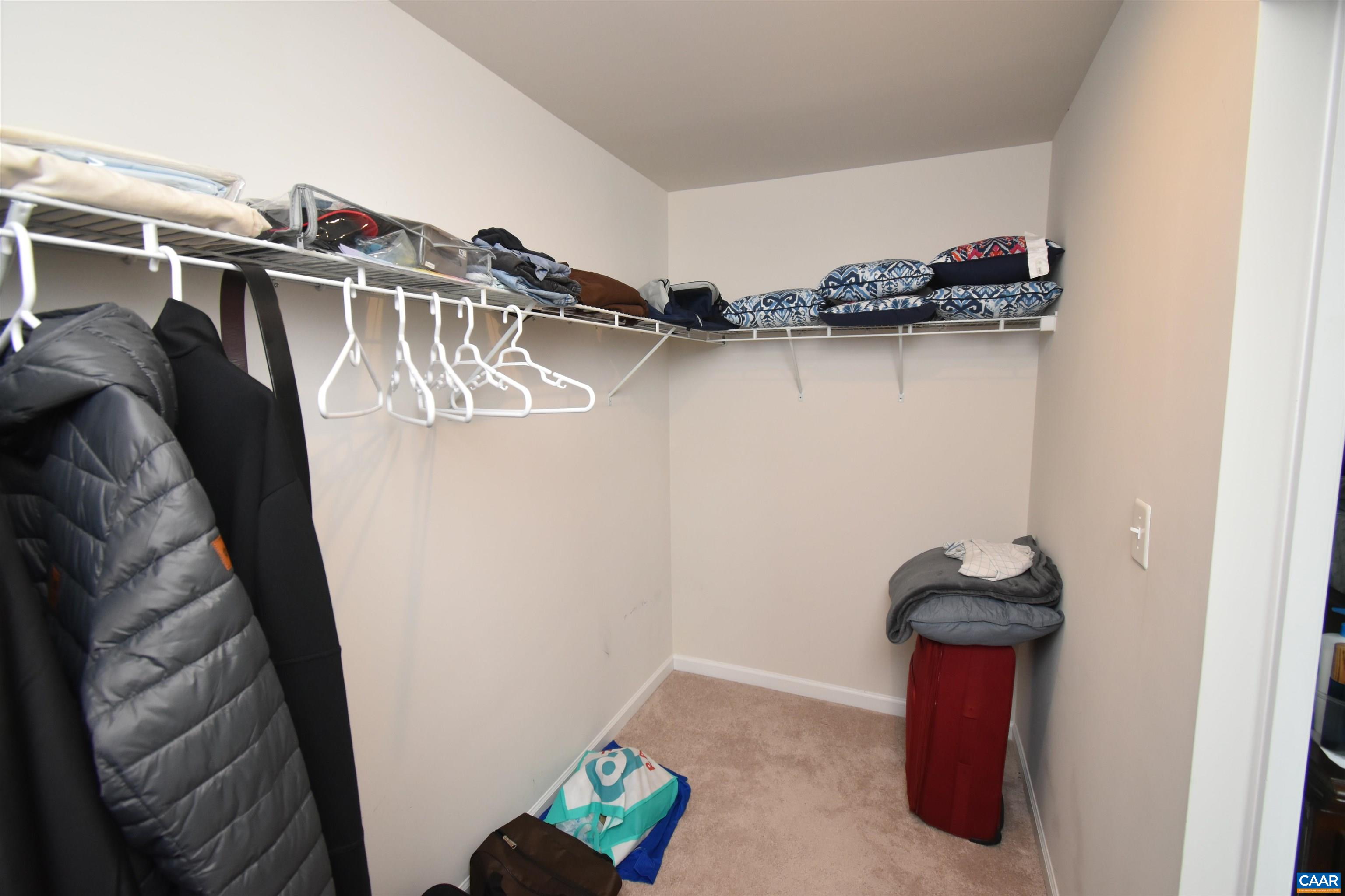 11 MANNIE CT
