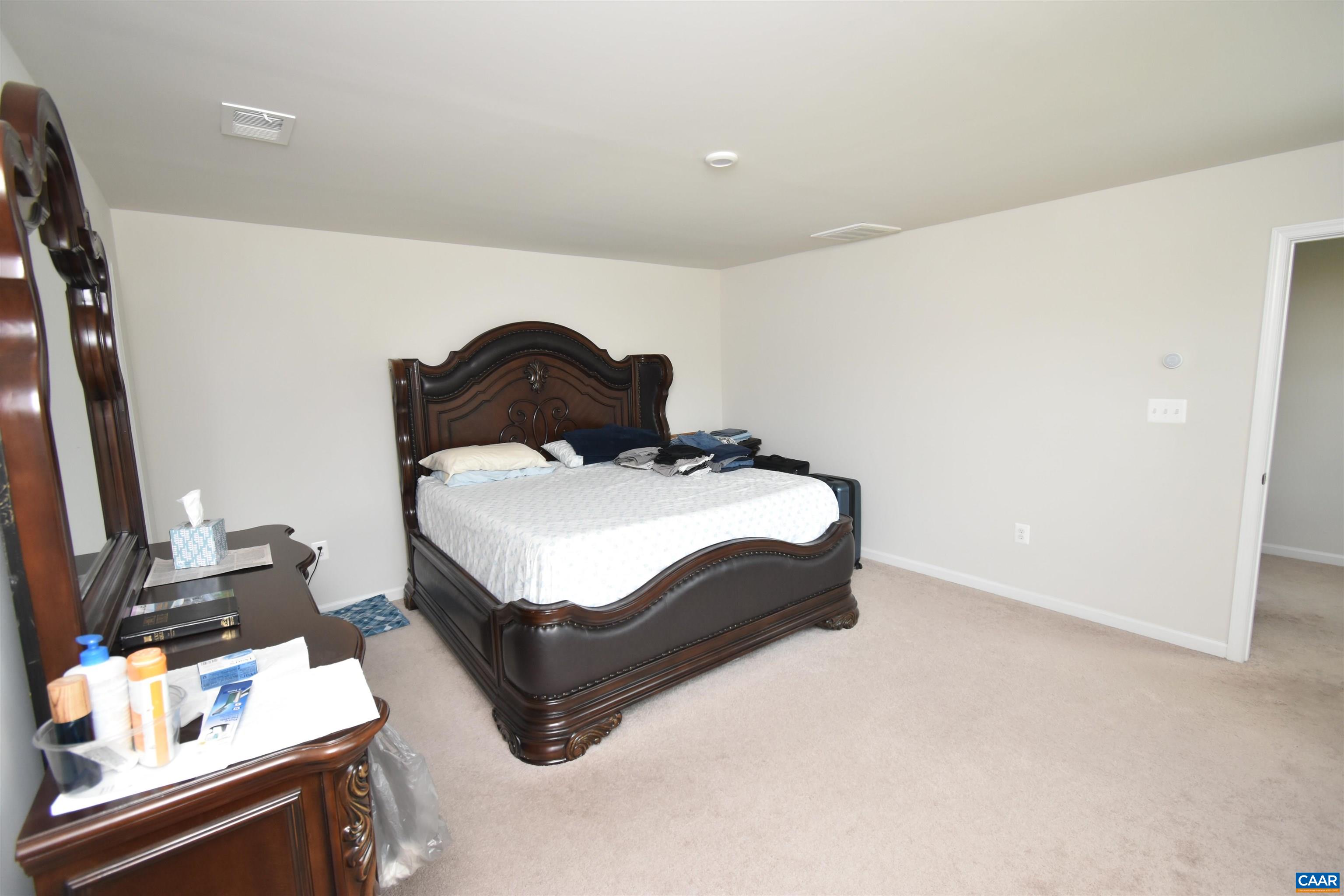11 MANNIE CT