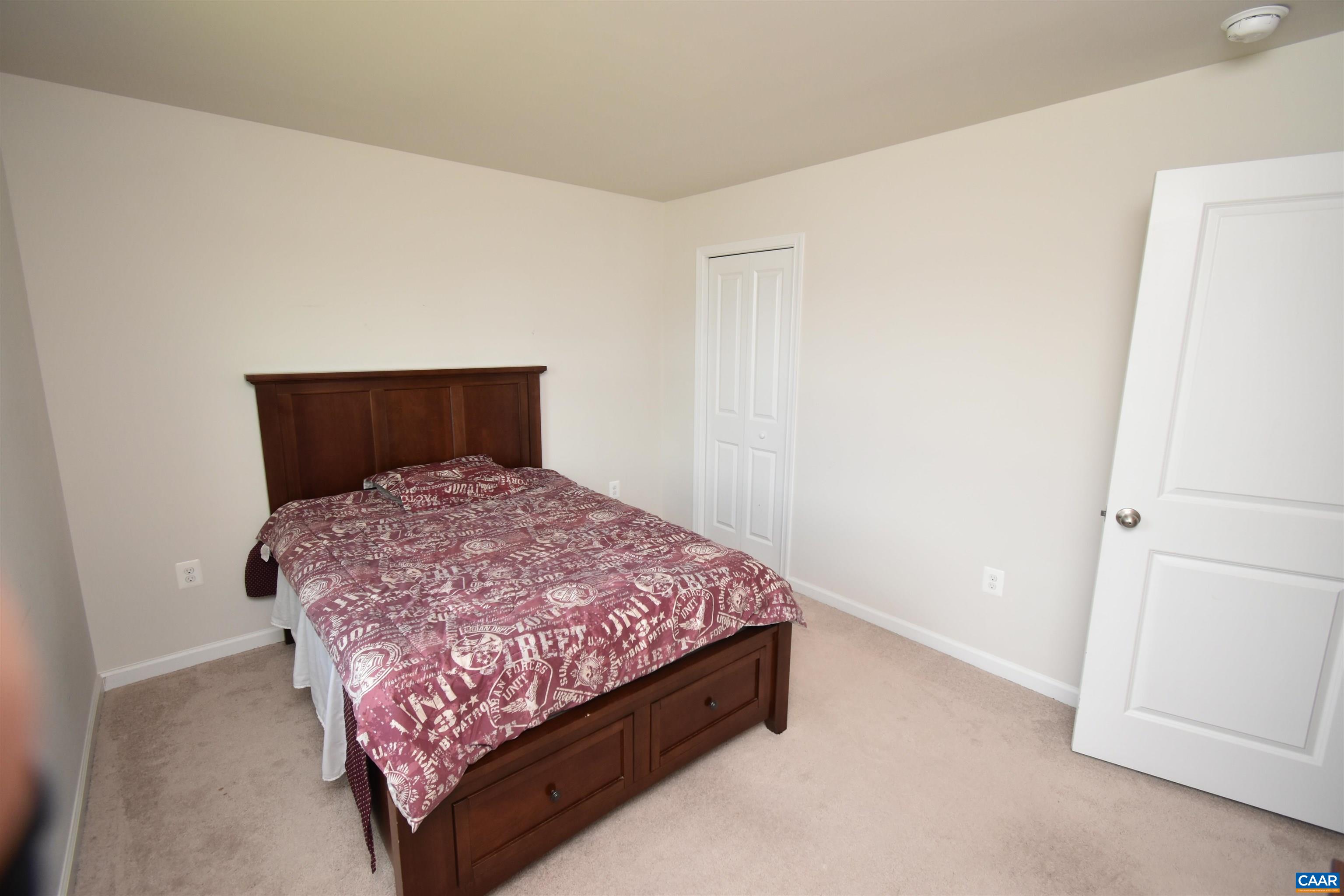 11 MANNIE CT