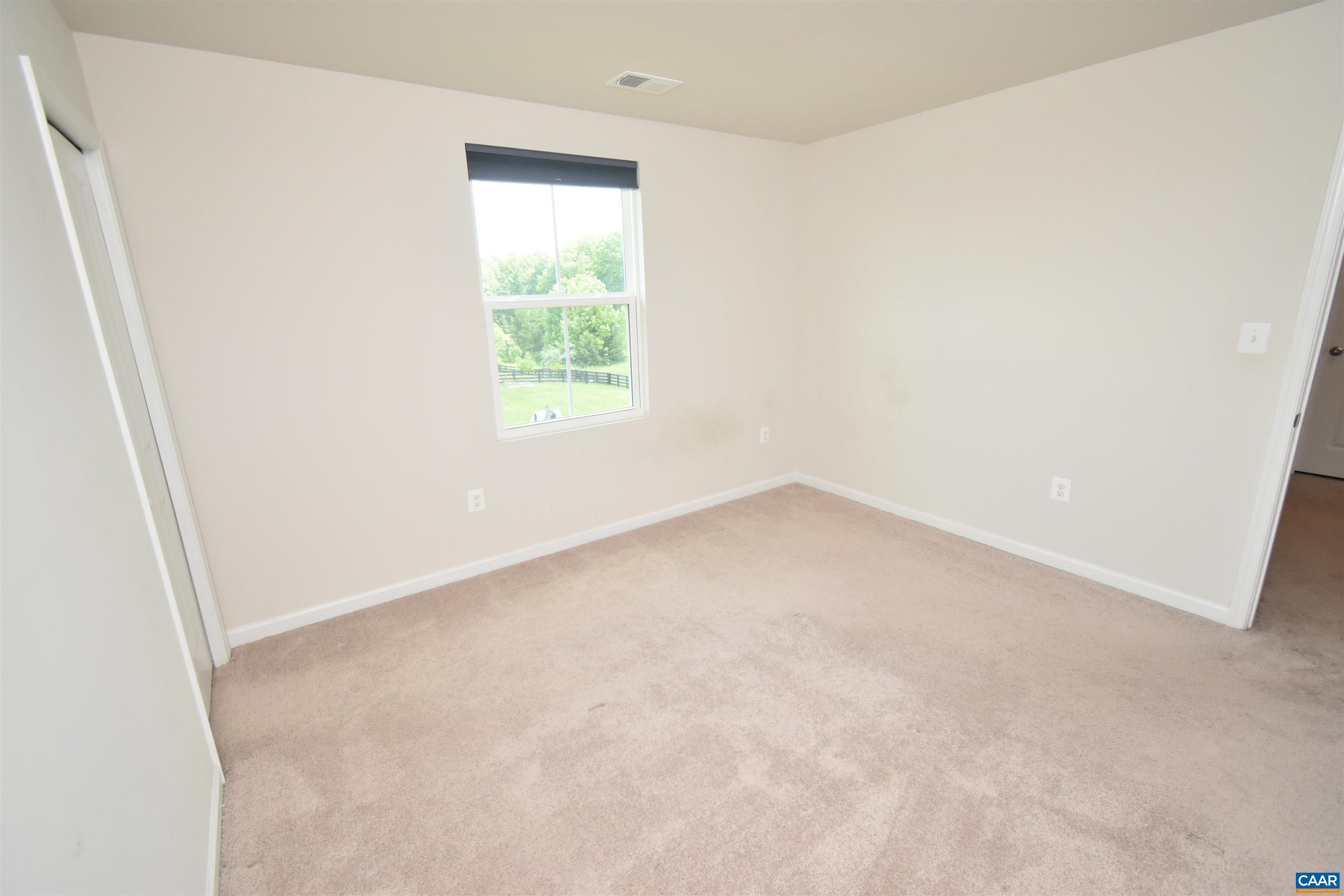 11 MANNIE CT