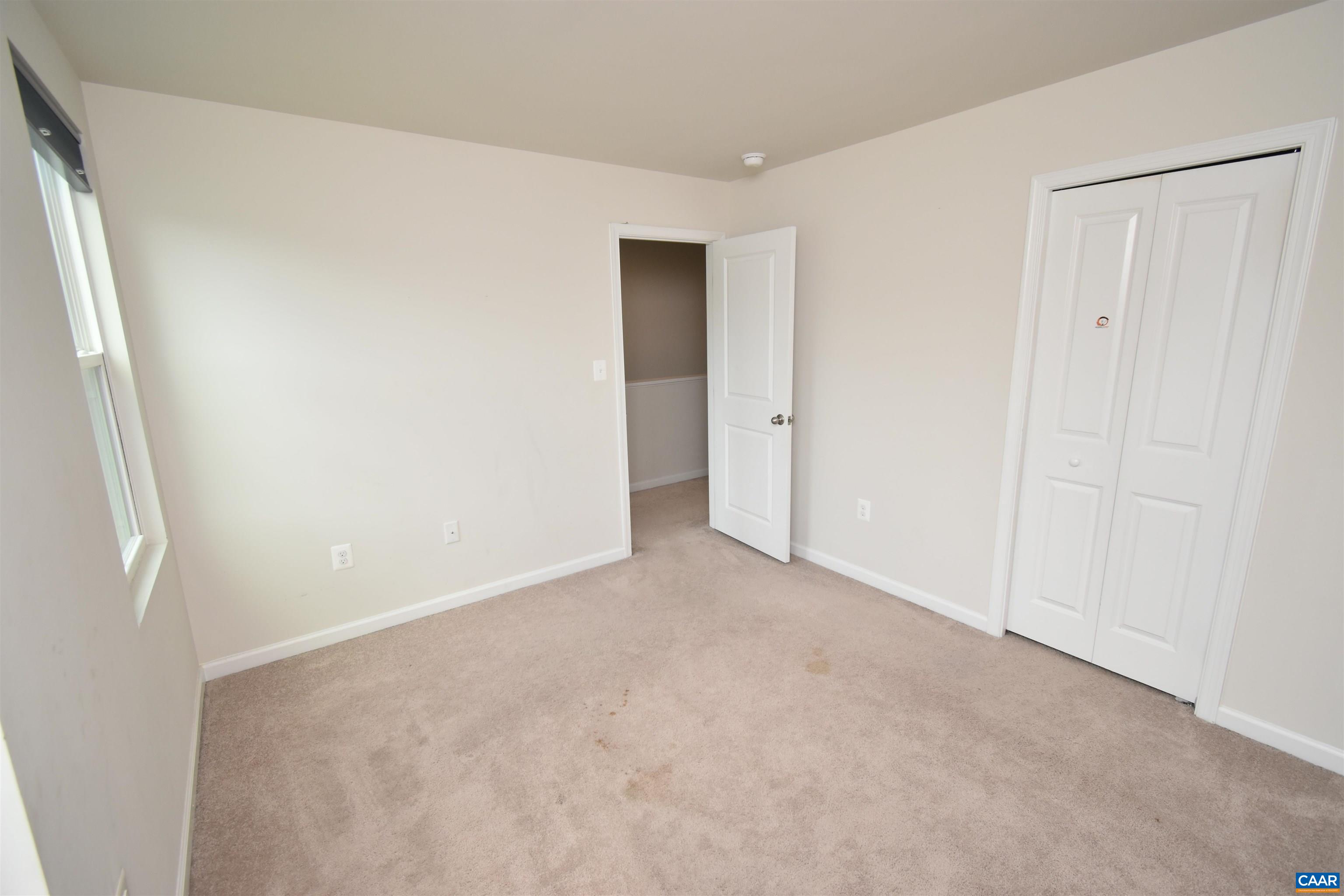 11 MANNIE CT