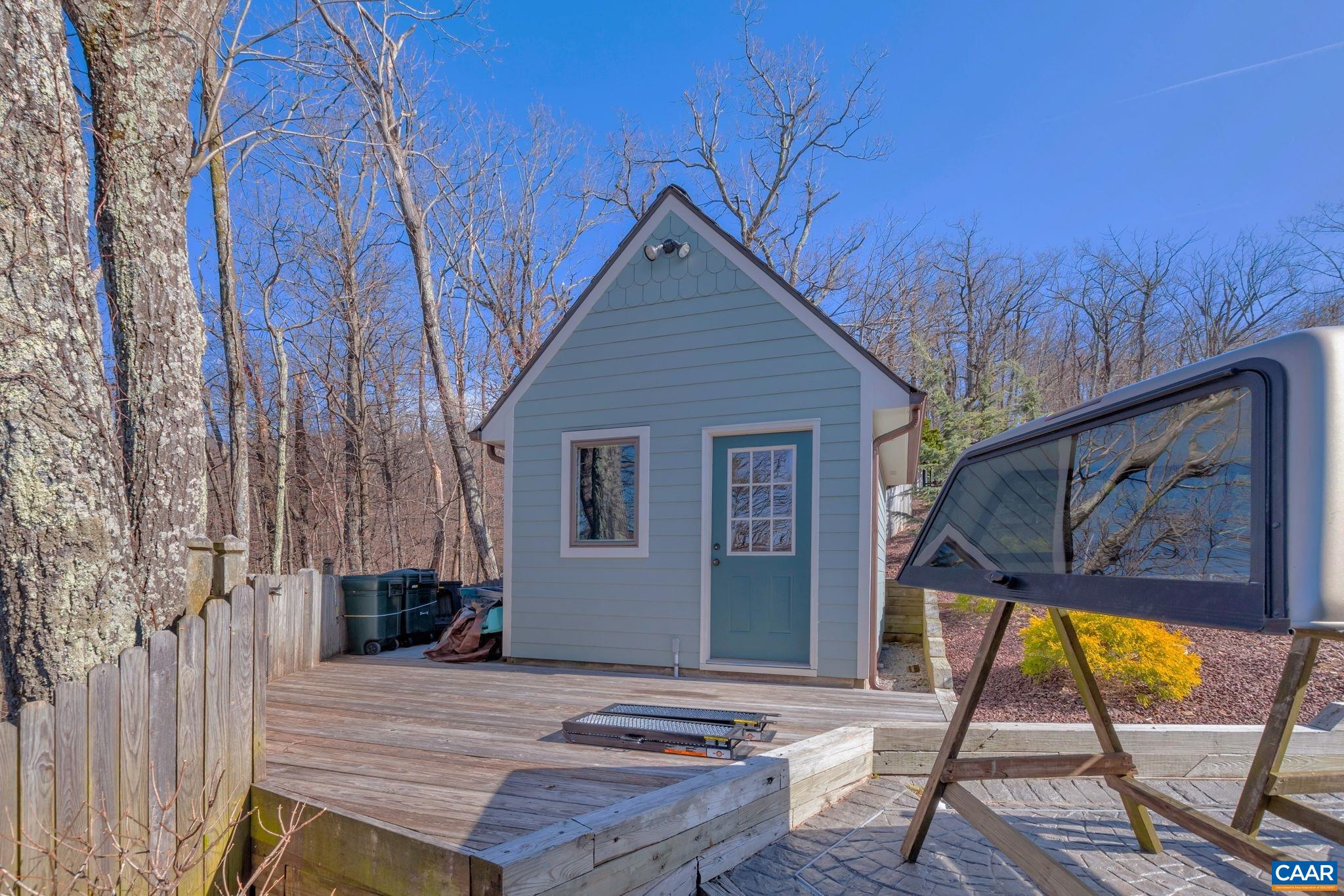 73 ROCKLEDGE RD