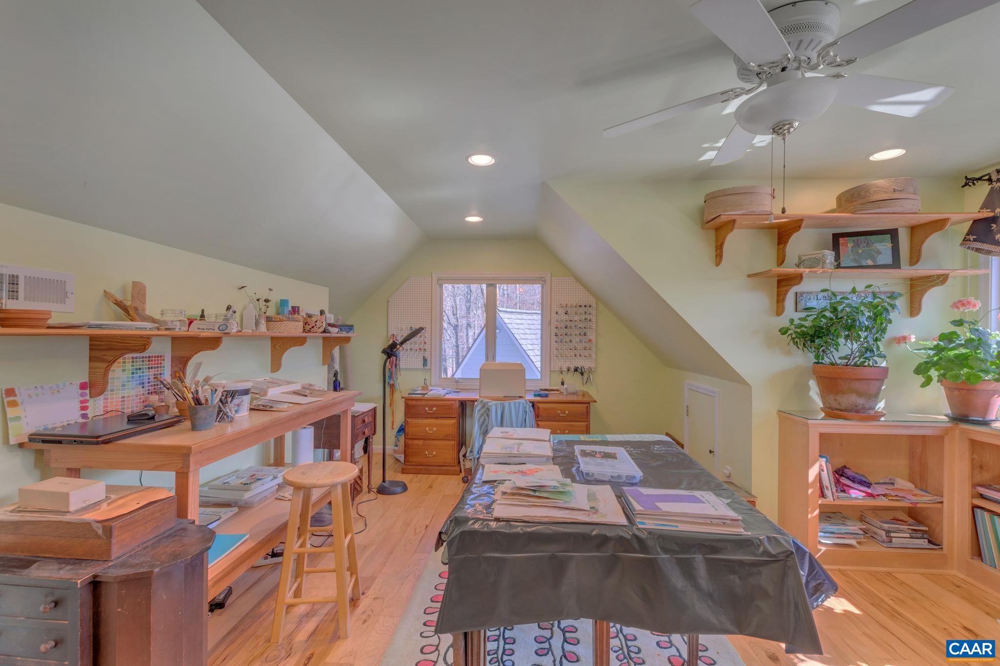73 ROCKLEDGE RD