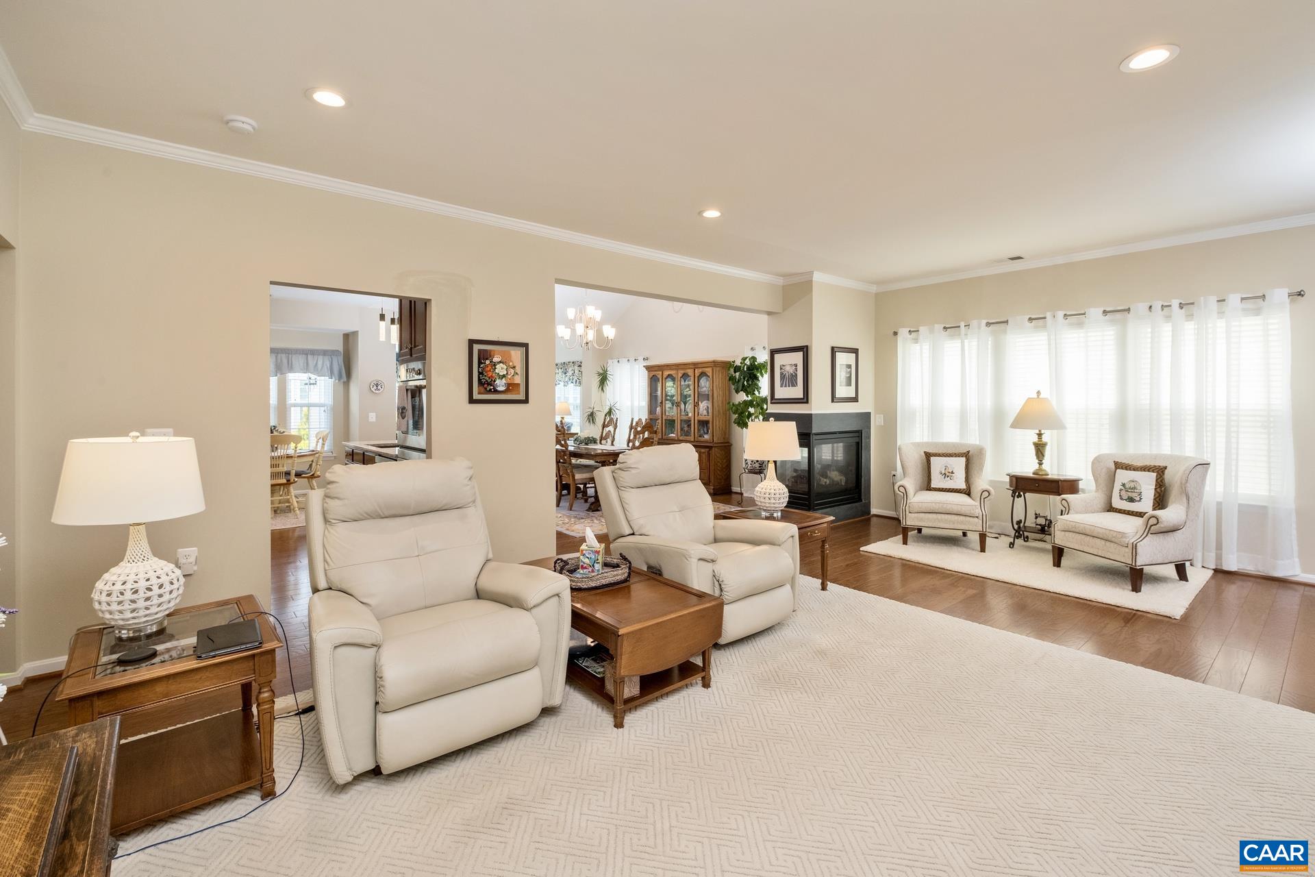 56 JOHN RUCKER DR