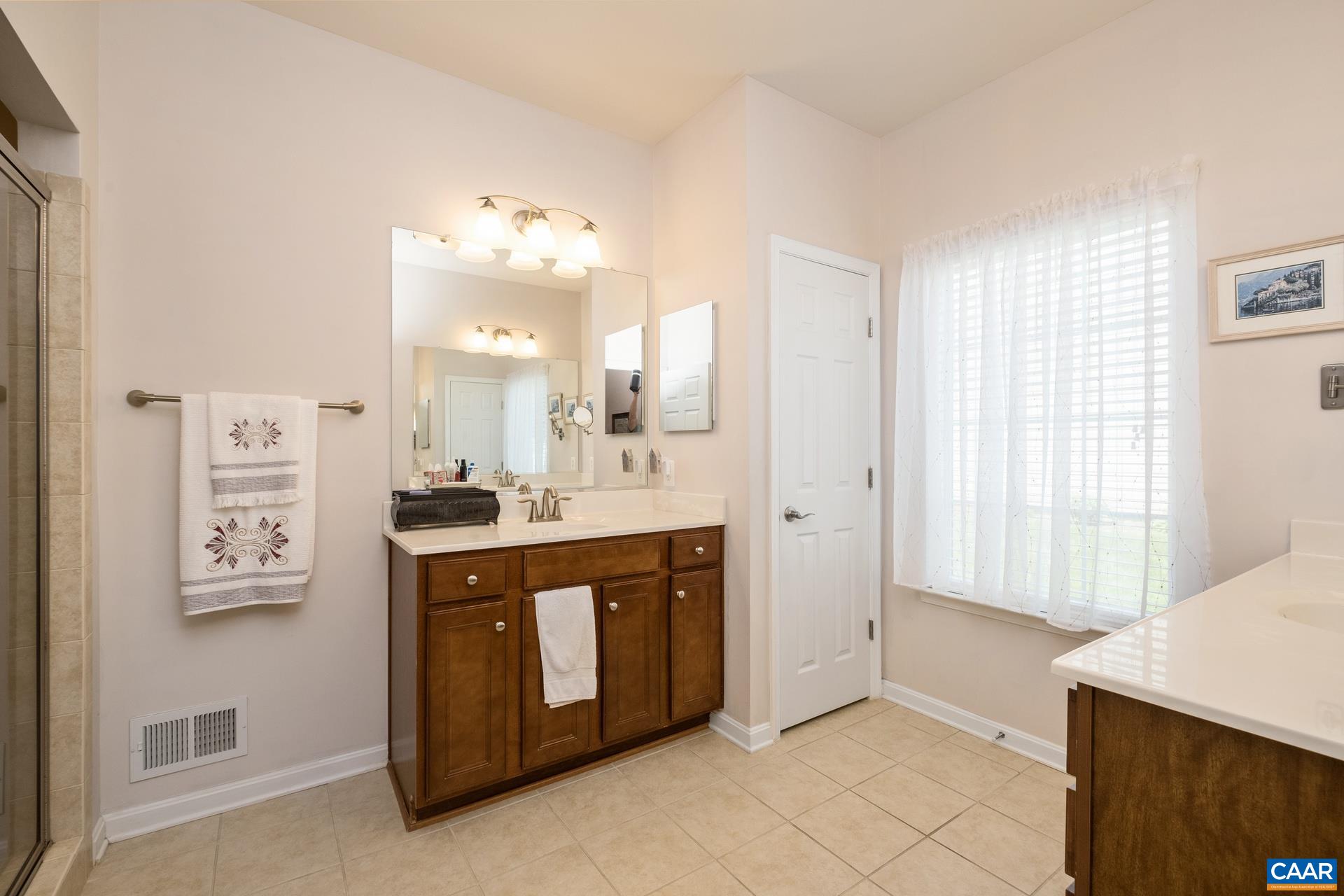 56 JOHN RUCKER DR