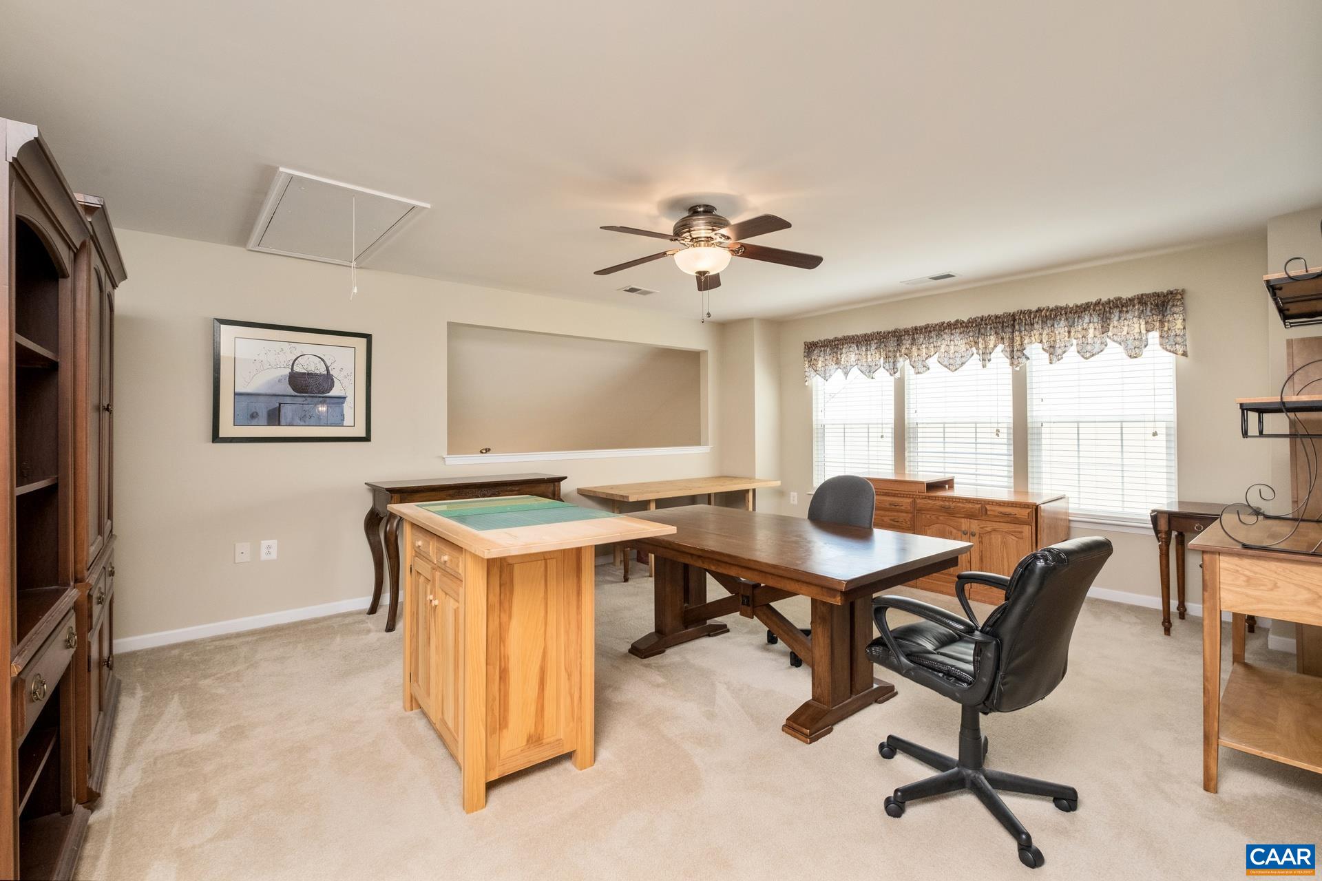 56 JOHN RUCKER DR